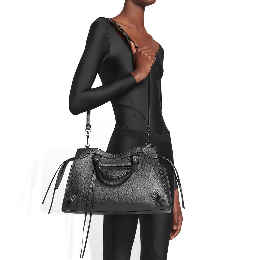 Neo Classic Handbag in Black - 2