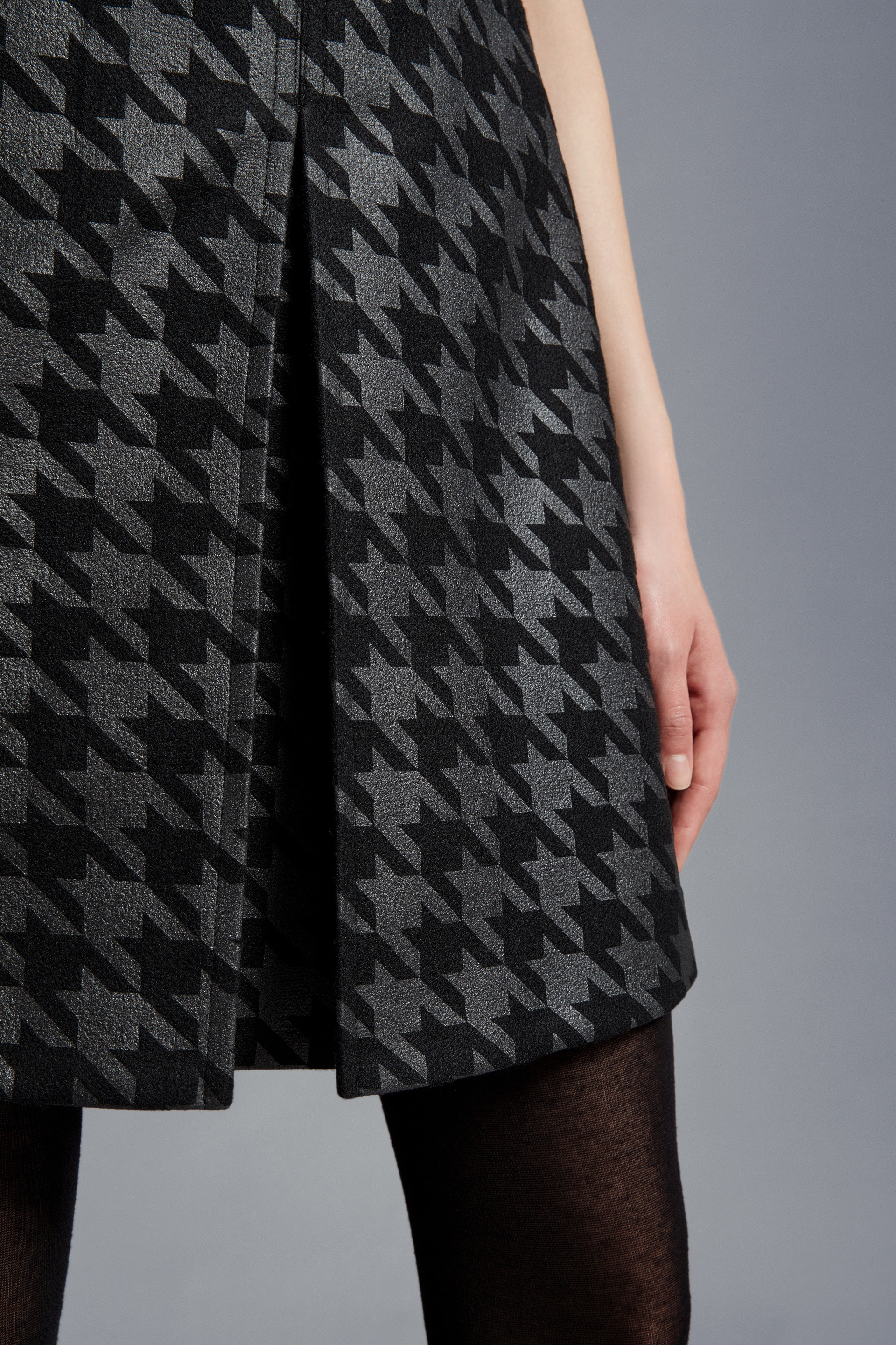 Houndstooth Mini Skirt - 4