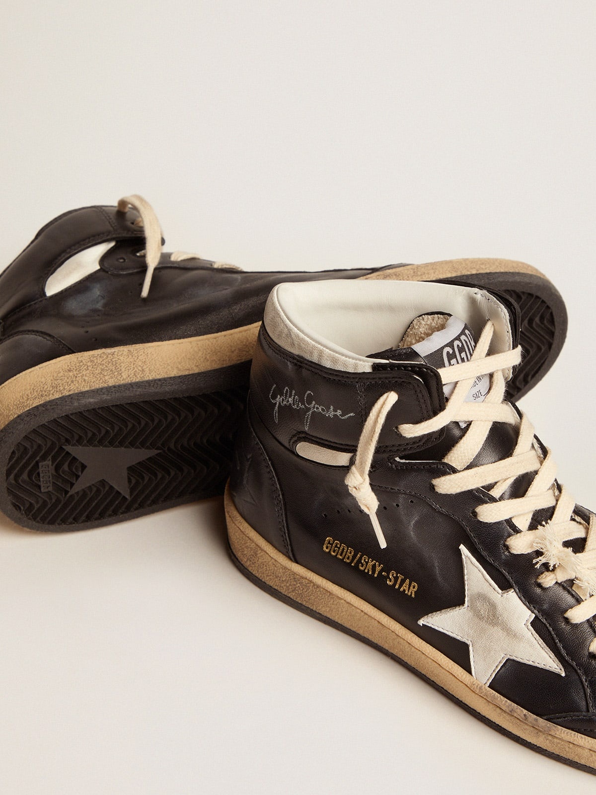 Sky-Star sneakers in black nappa leather with white nappa-leather star - 4