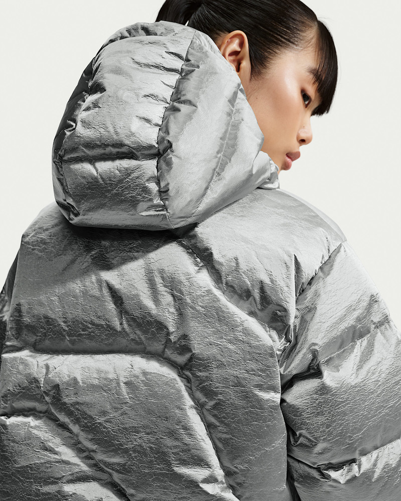 Nike Nike Sportswear Swoosh Series Women's Therma-FIT Oversized Down Puffer Jacket outlook