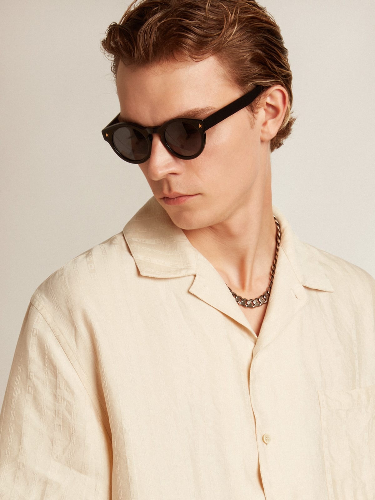 Short-sleeved shirt in parchment-colored linen - 2