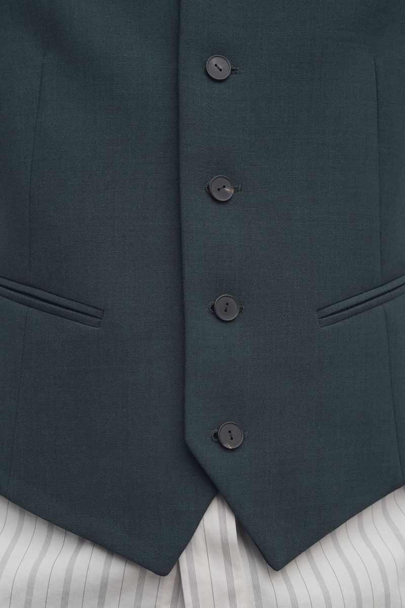 Yuri Vest in Virgin Wool 6