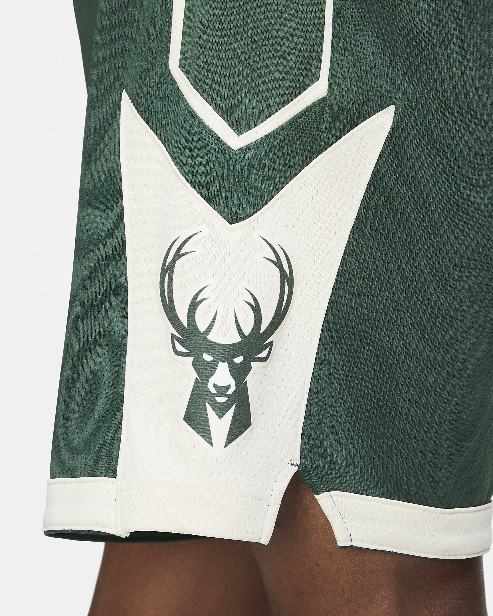 Milwaukee Bucks Icon Edition Nike Men's NBA Swingman Shorts - 7