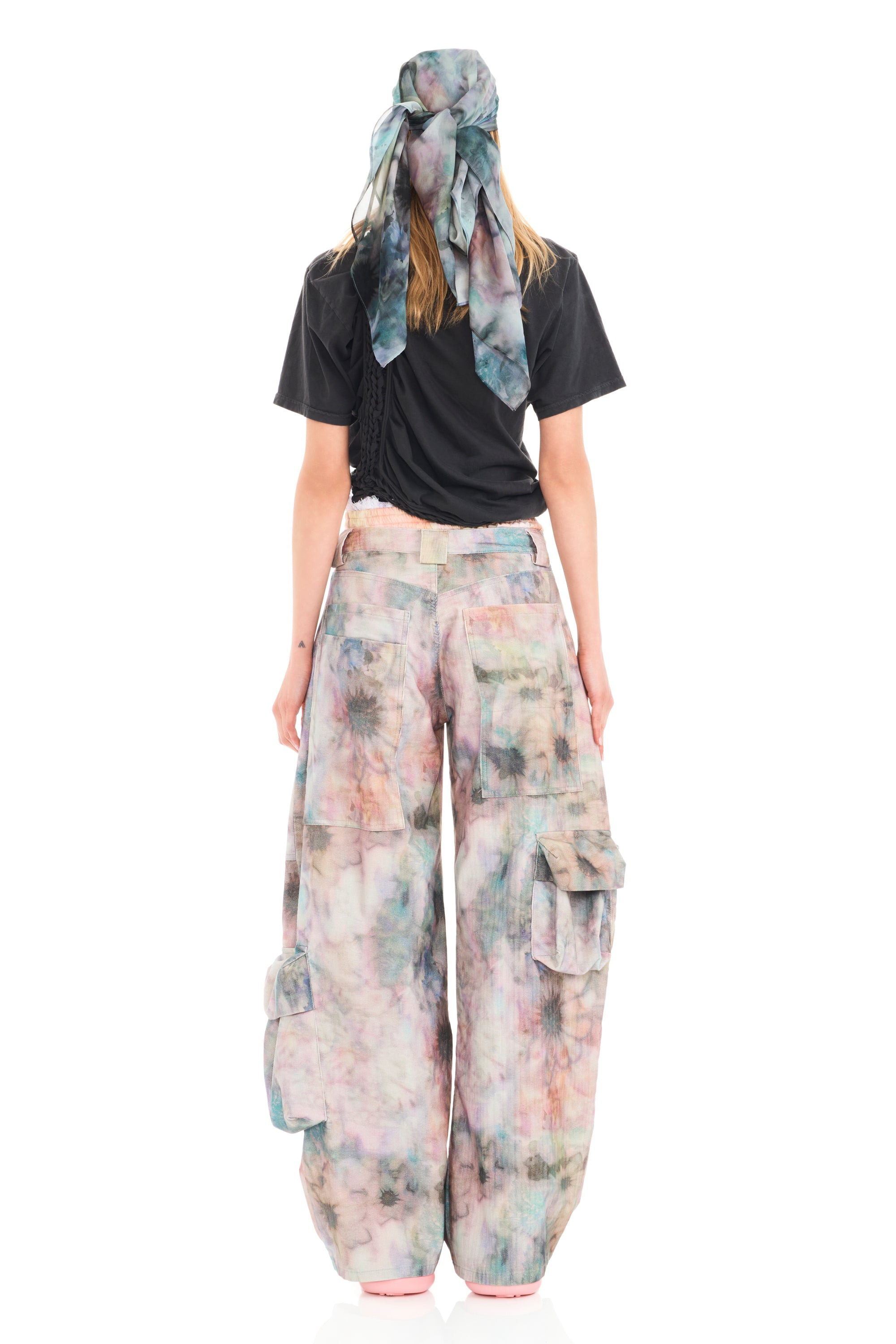 CHARCOAL CLOVER TEE - 5