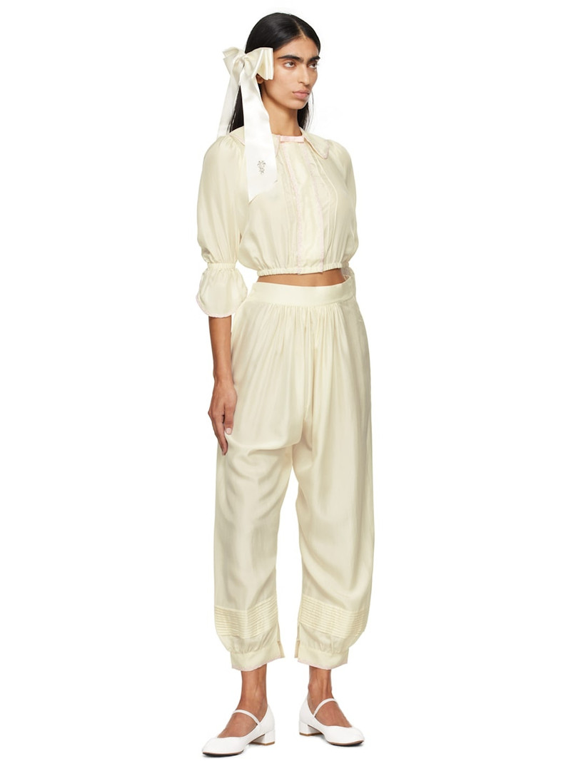 ASHLEY WILLIAMS Off-White Sleepy Blouse outlook