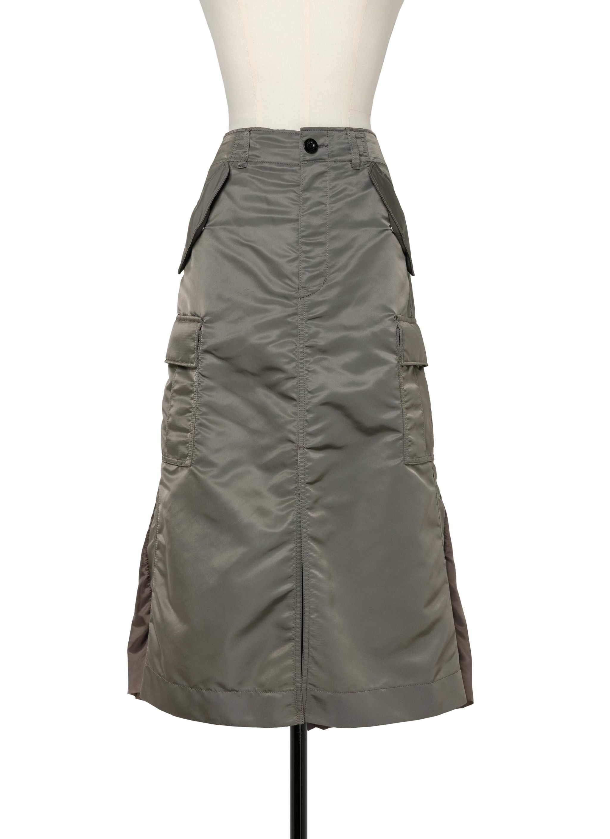 【sacai】22SS Nylon Twill Skirt Sacai Nylon Twill Skirt in Black – Hampden Clothing