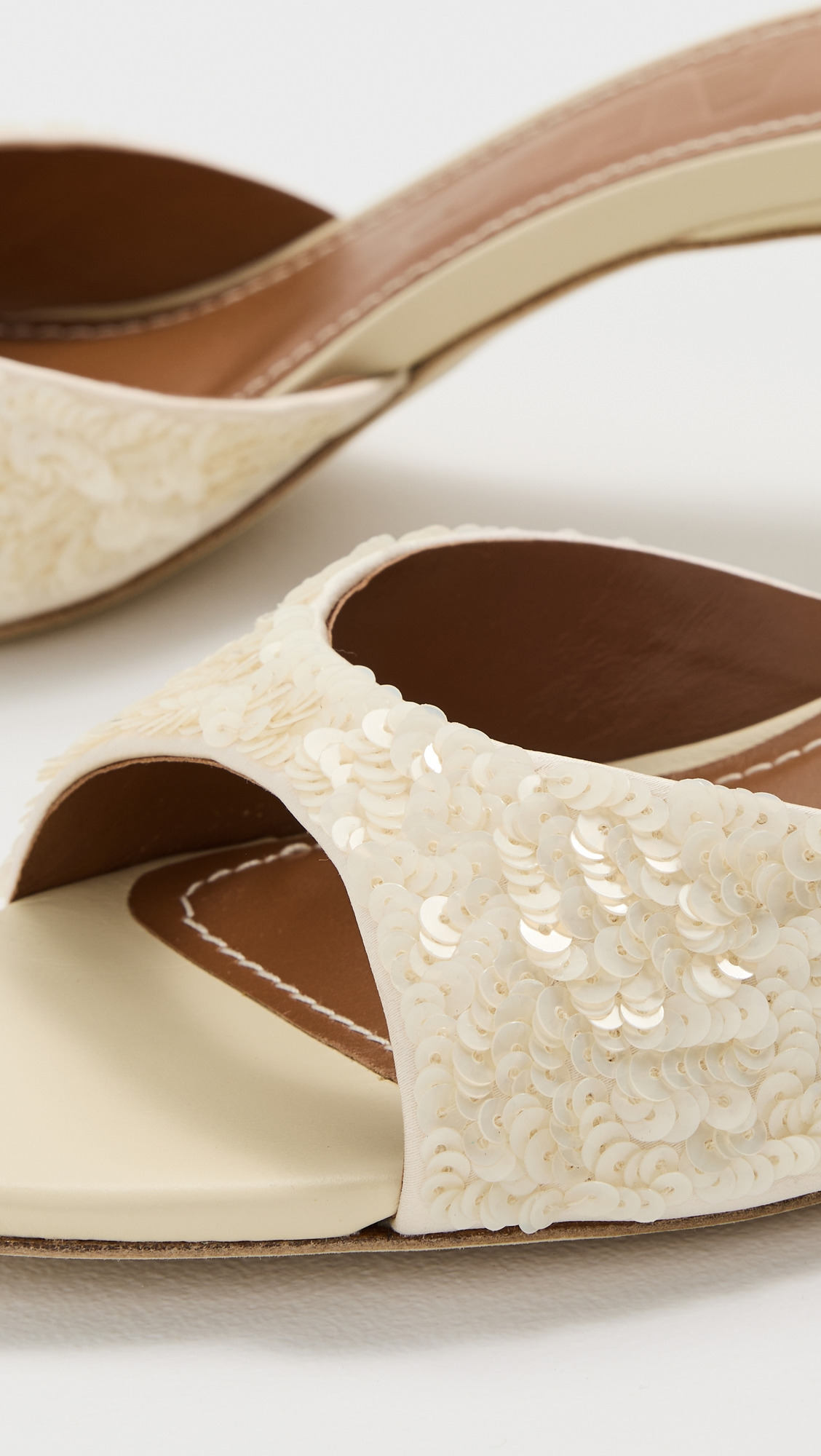 Brigitte Mules - 5