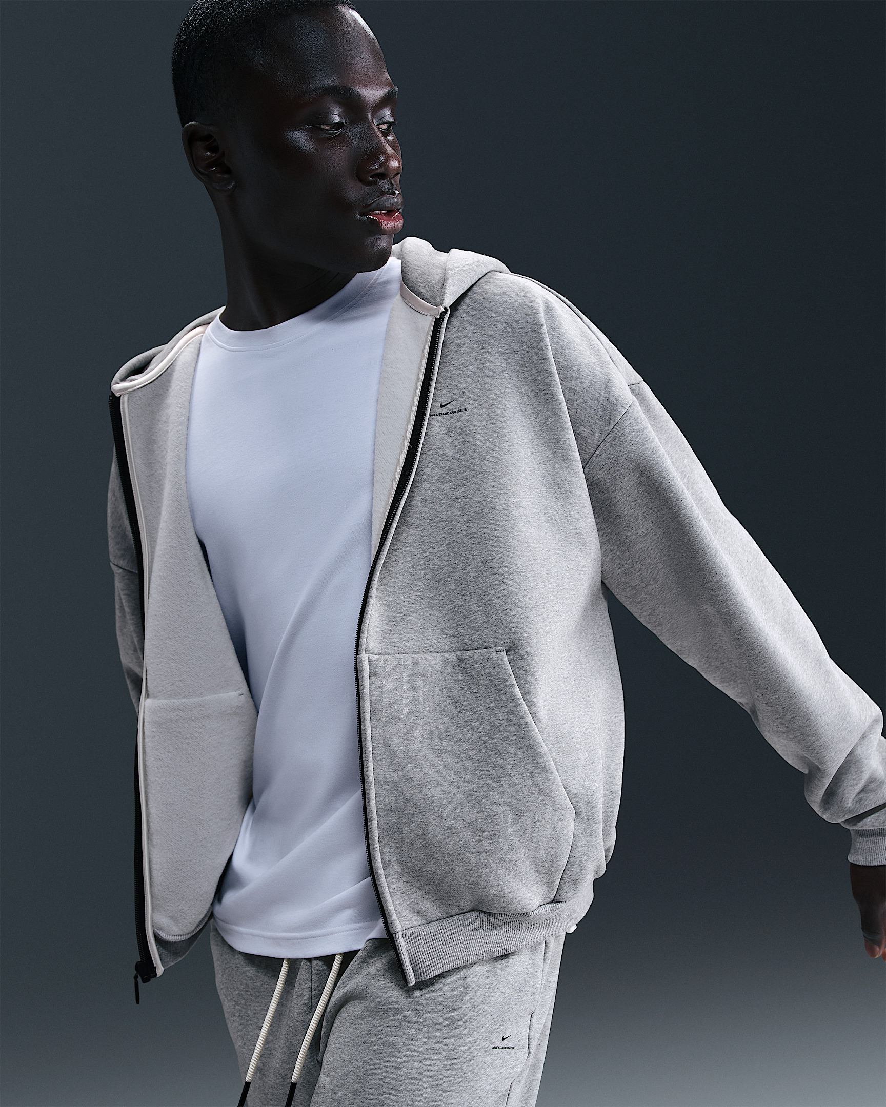 Nike Standard Issue Men's Therma-FIT Full-Zip Basketball Hoodie - 3