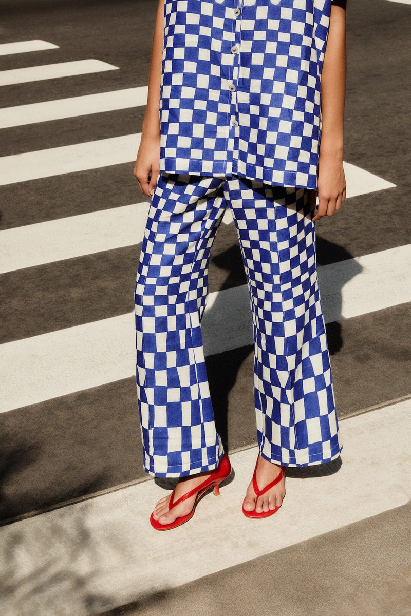 FARM RIO Blue Dream Checkered Lenzing Ecovero Euroflax Pants outlook