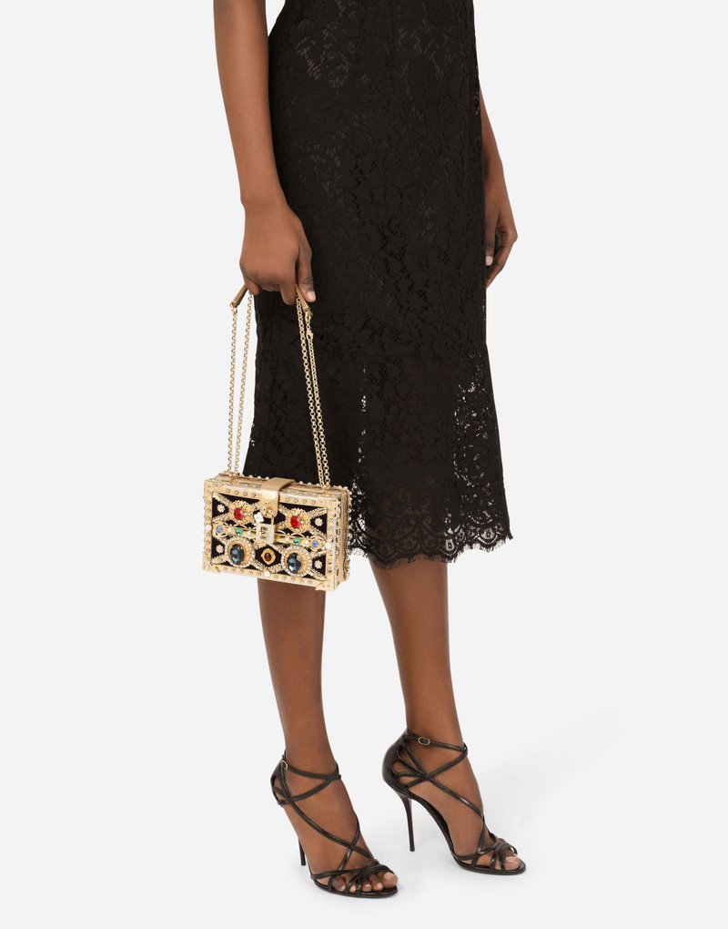 Dolce 상자 와 bejeweled embellishment 2