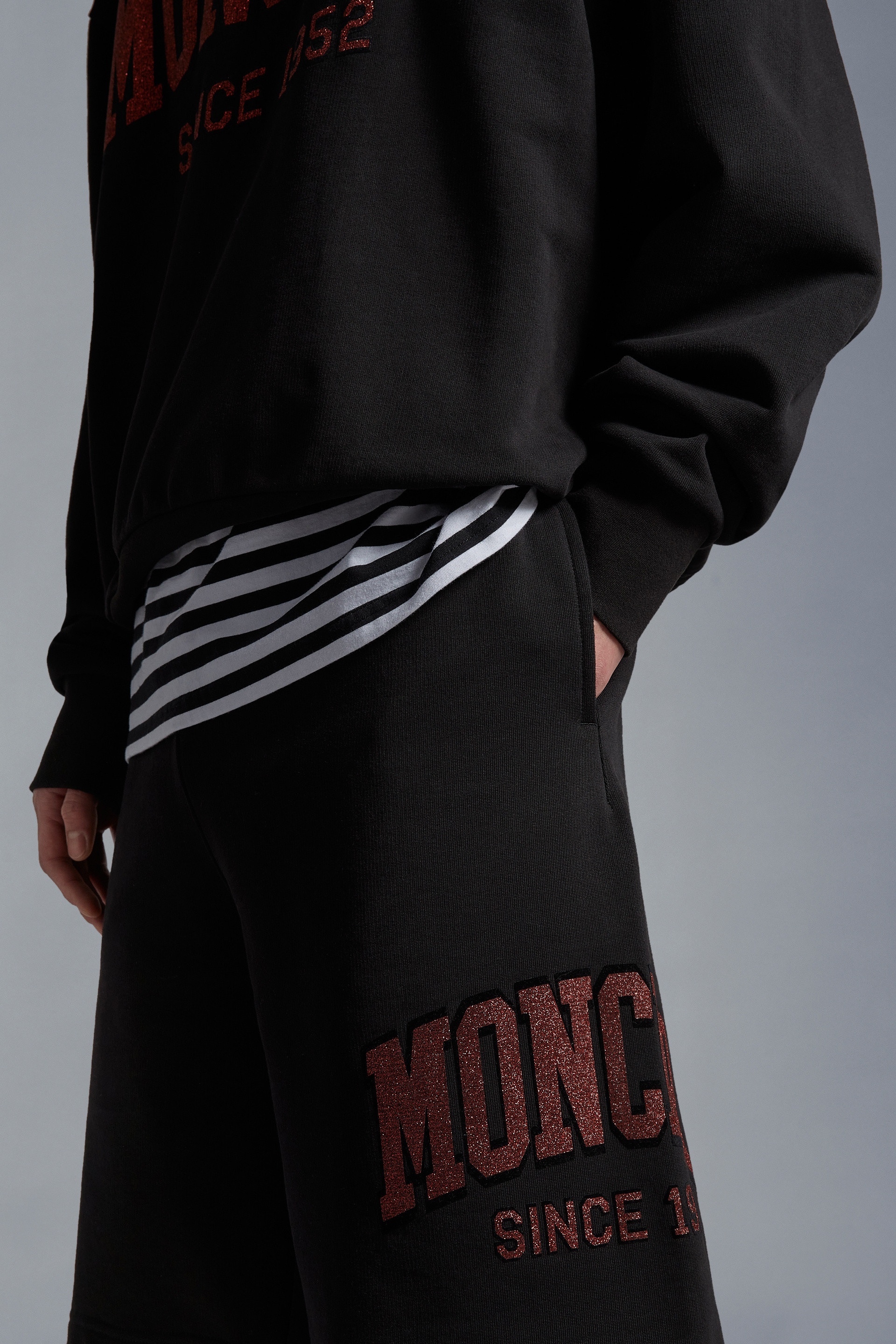 Logo Fleece Shorts - 4