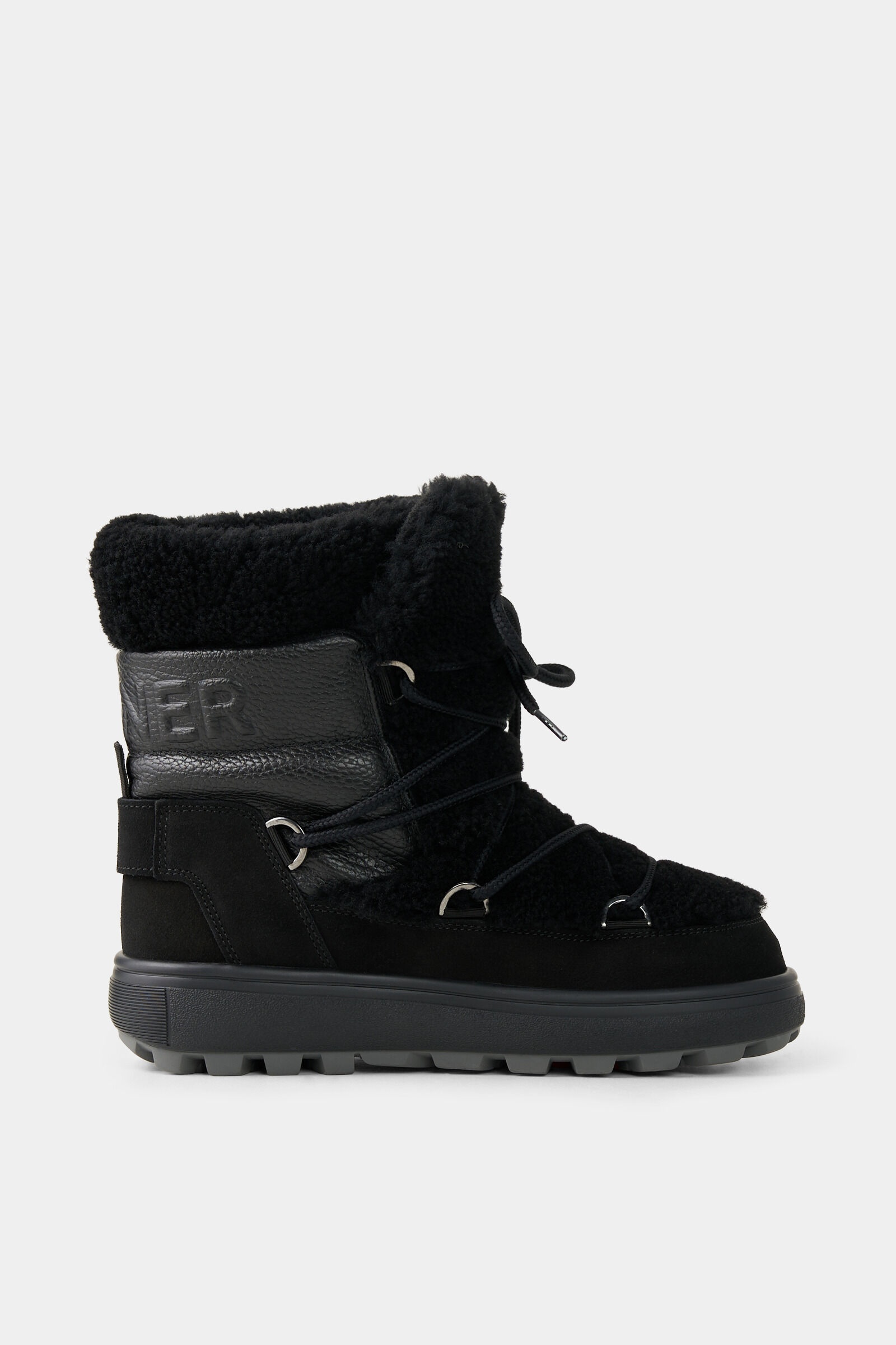 Chamonix Snow boots with spikes in Black - 2
