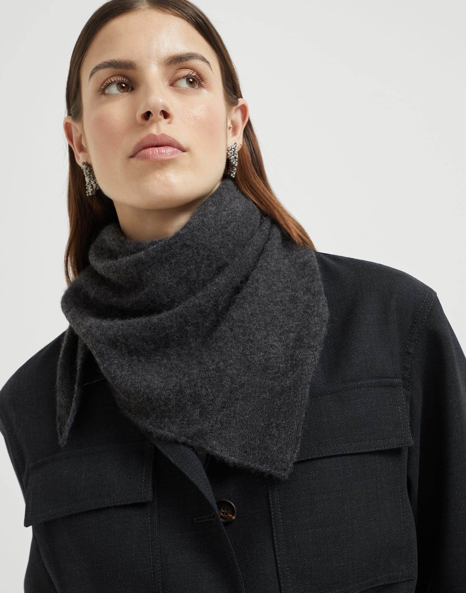 Cashmere foulard with monili - 3