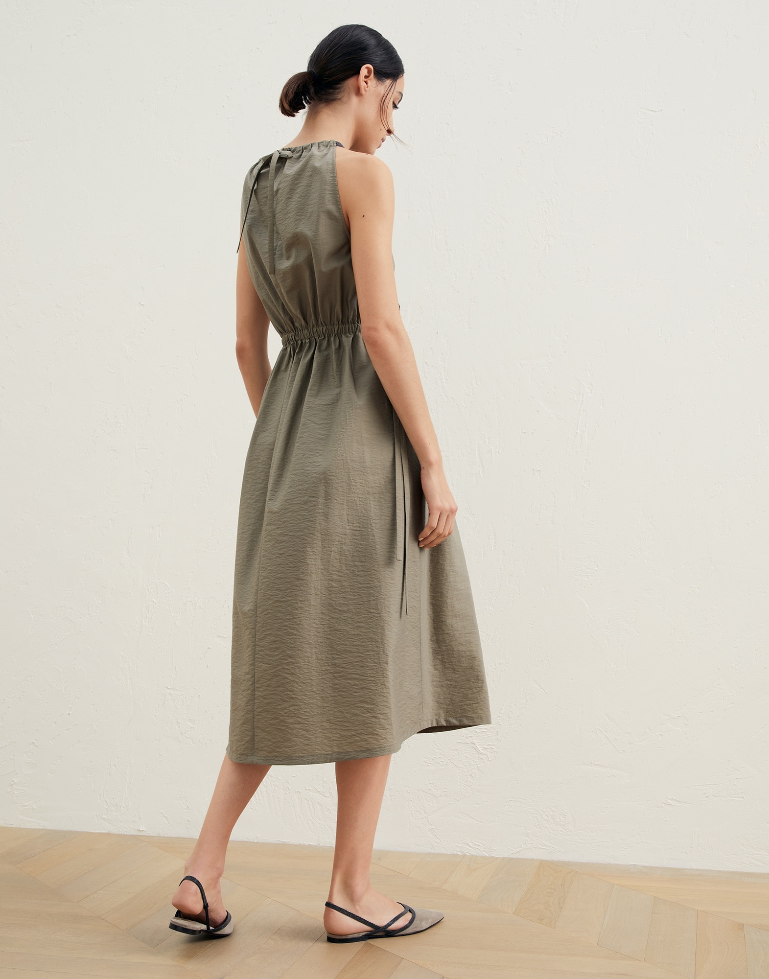Techno cotton poplin dress with shiny halterneck - 2