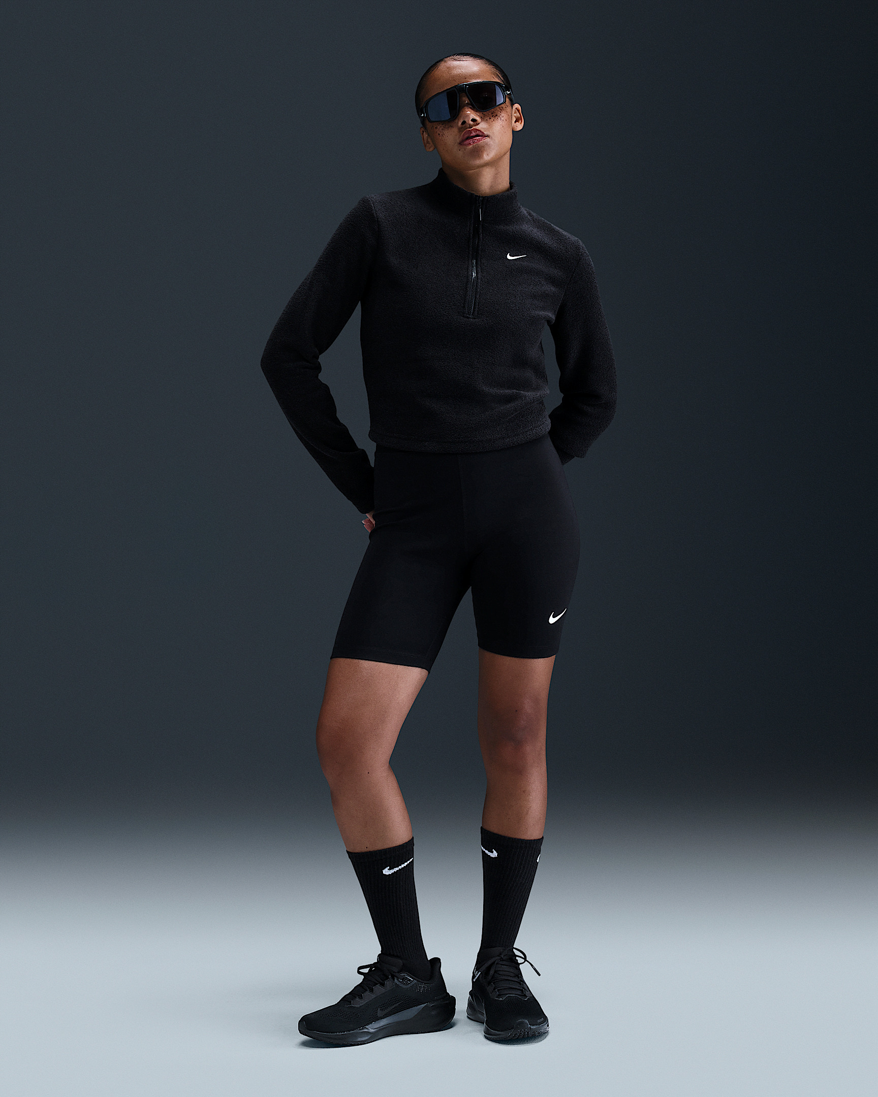 Nike Sportswear Phoenix Plush Women's Slim Long-Sleeve Cozy Fleece 1/2-Zip Top - 4