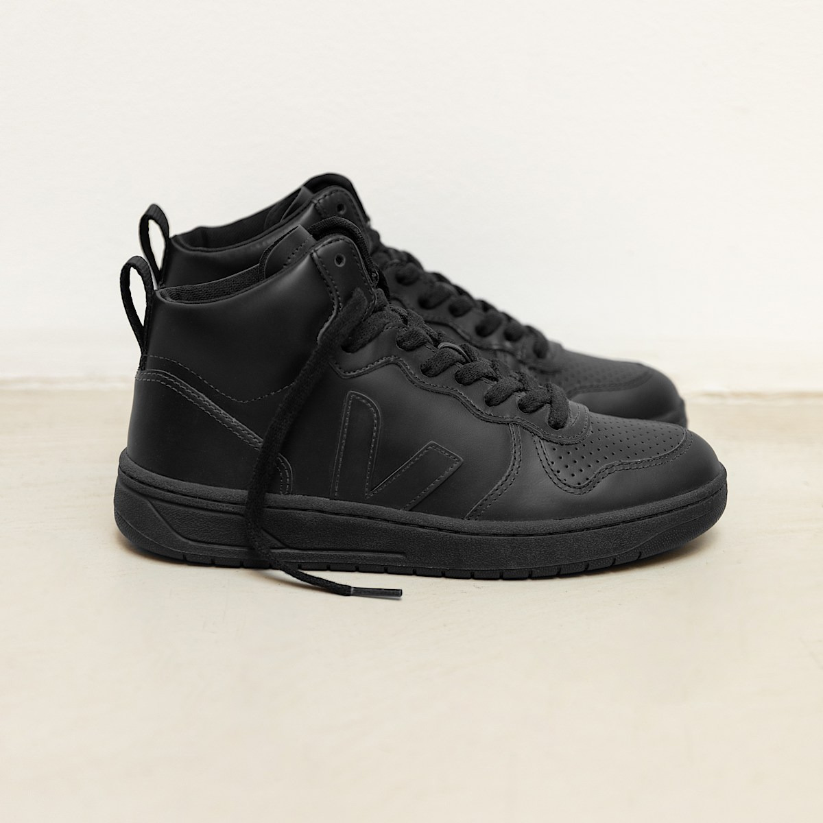 V-15 LEATHER FULL BLACK - 4