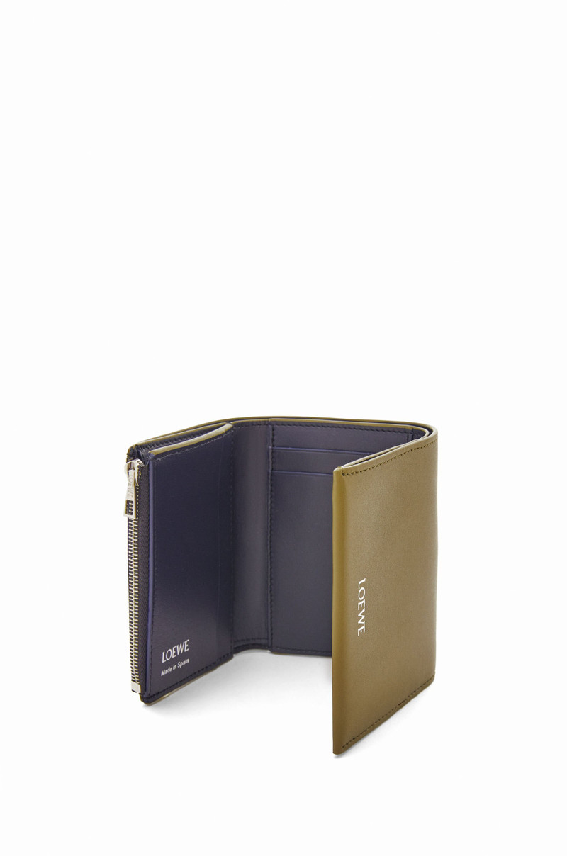 Trifold zip wallet in shiny nappa calfskin 3