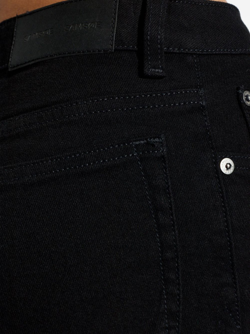 button-fastening jeans 5