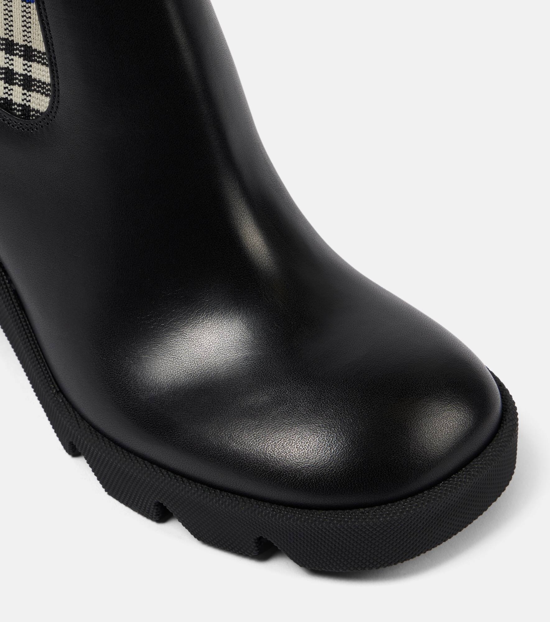 Burberry Check leather Chelsea boots - 5