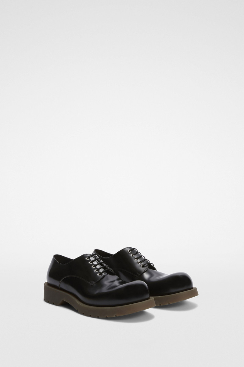 Lace-Up Shoe 3