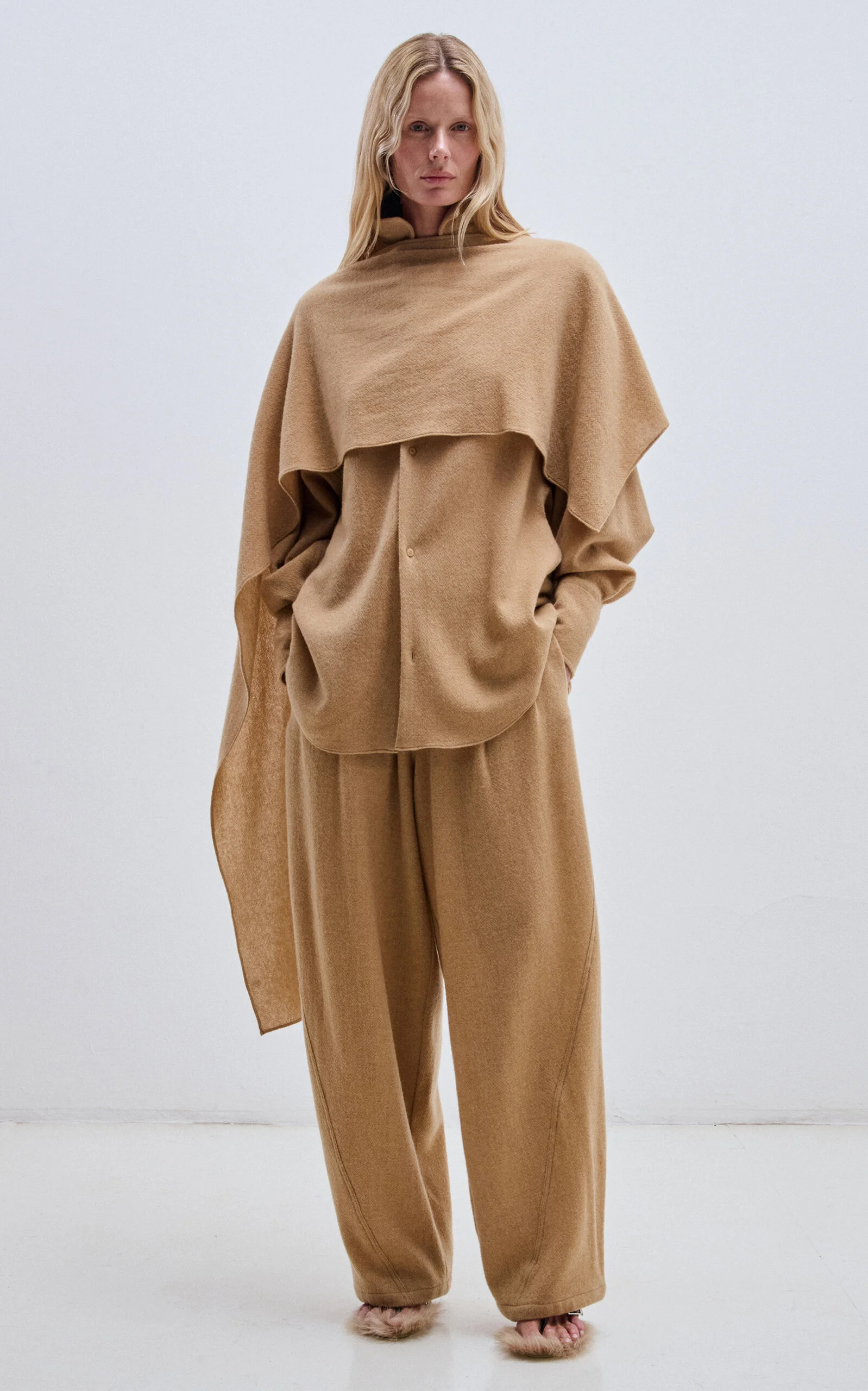Phebe Cashmere-Wool Wide-Leg Pants taupe - 1
