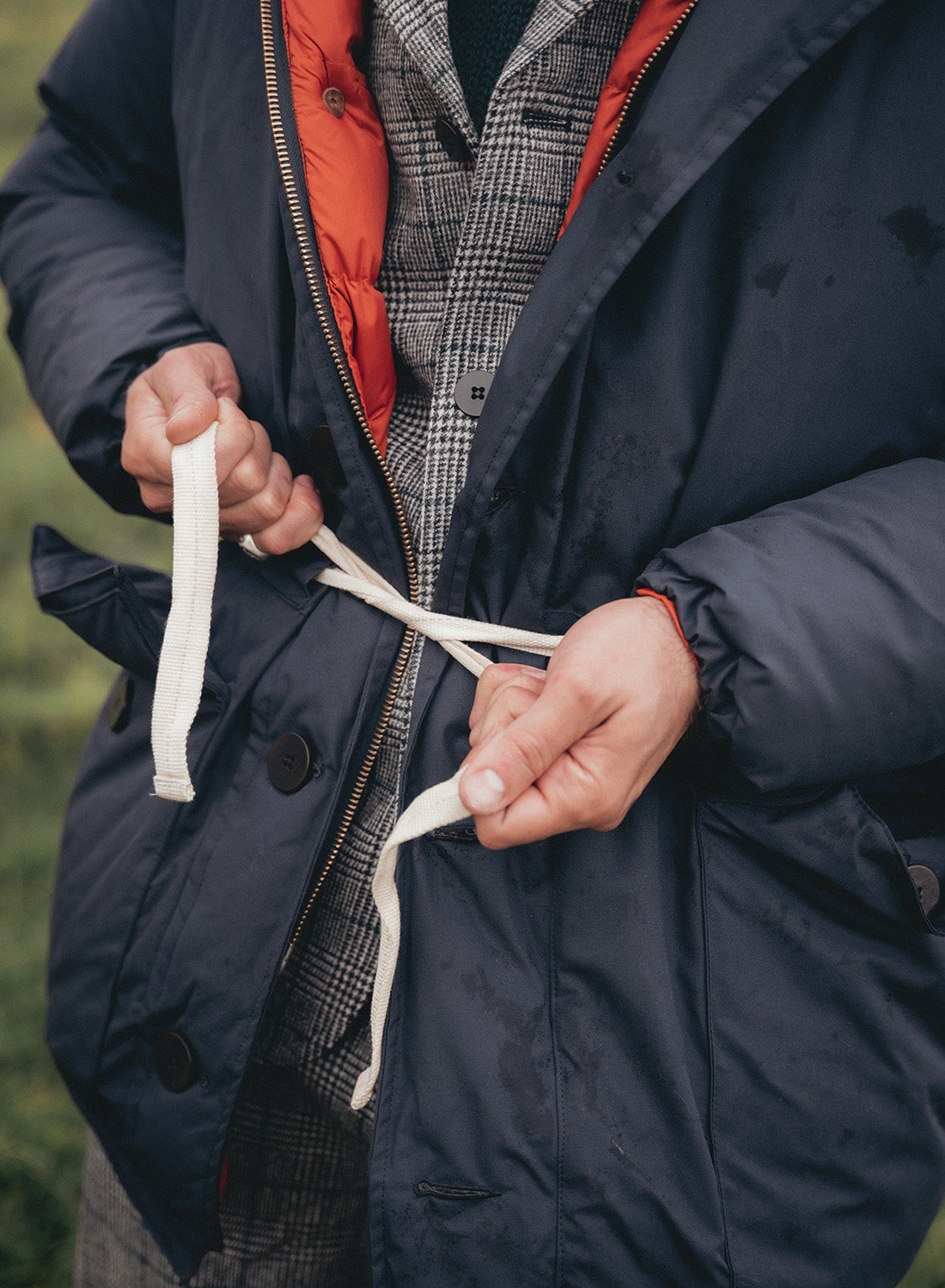 Everest Parka in Navy - 5