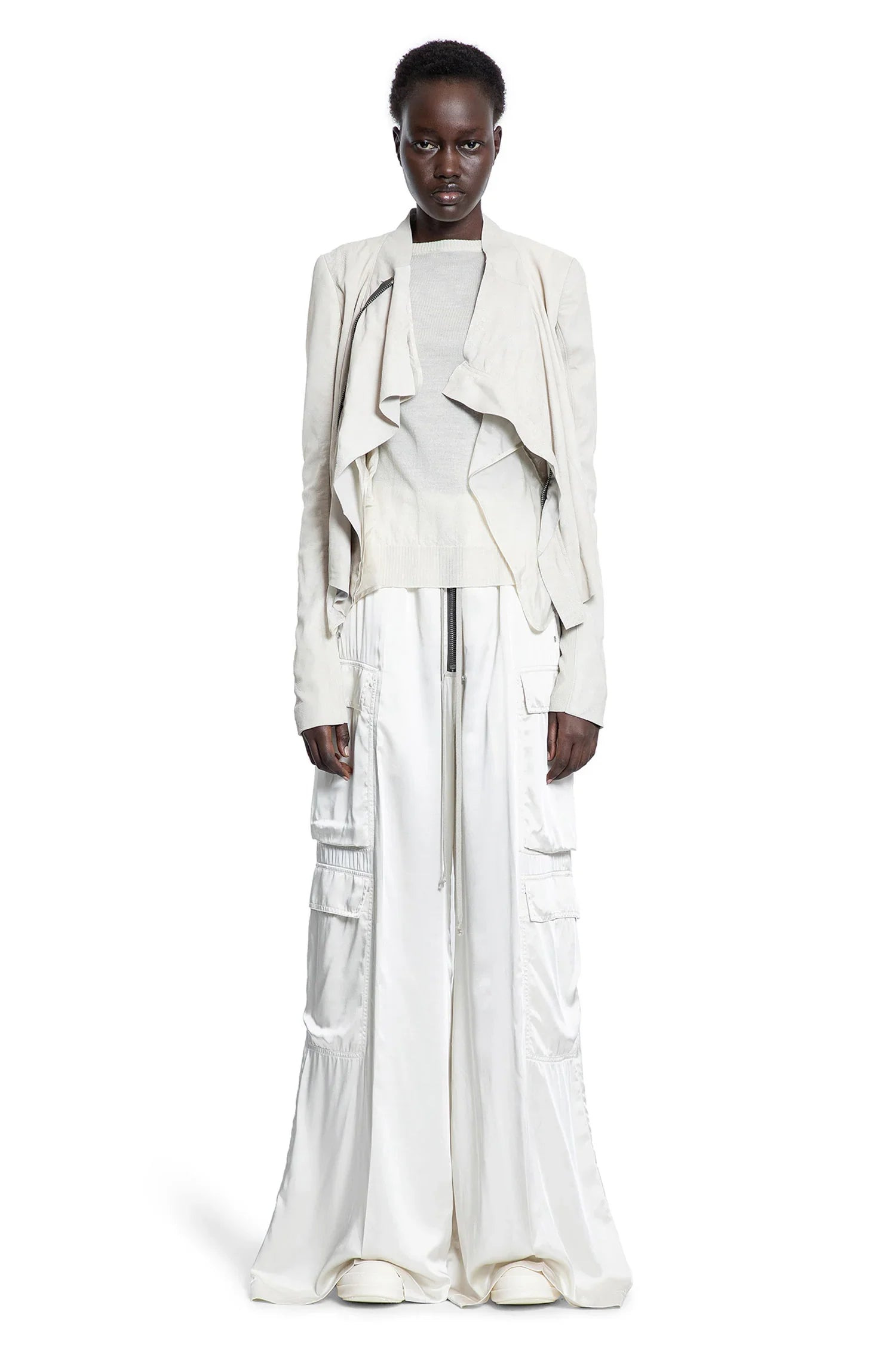 Hollywood-Cargobelas-In-Washed-Charmeuse - 4