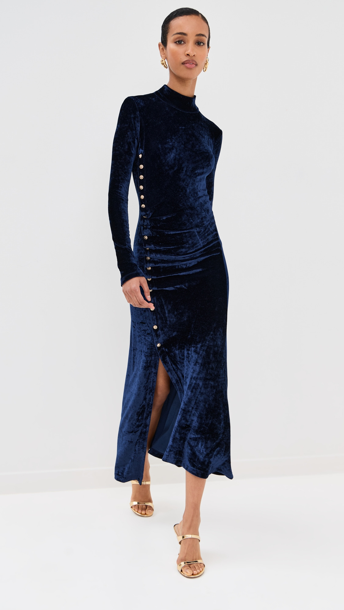 Robe - 1