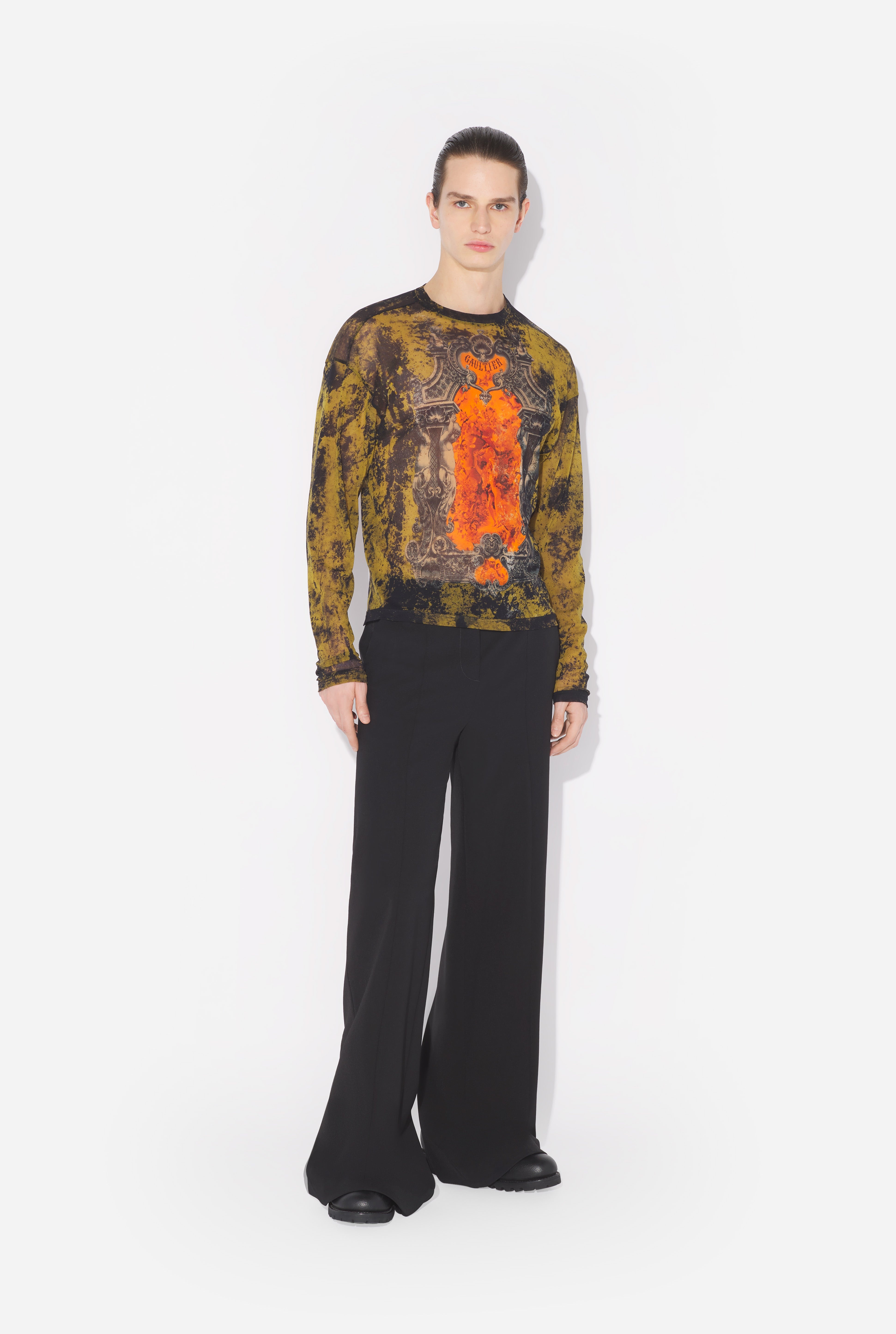 THE OVERSIZED KHAKI MÉDAILLON TOP - 5