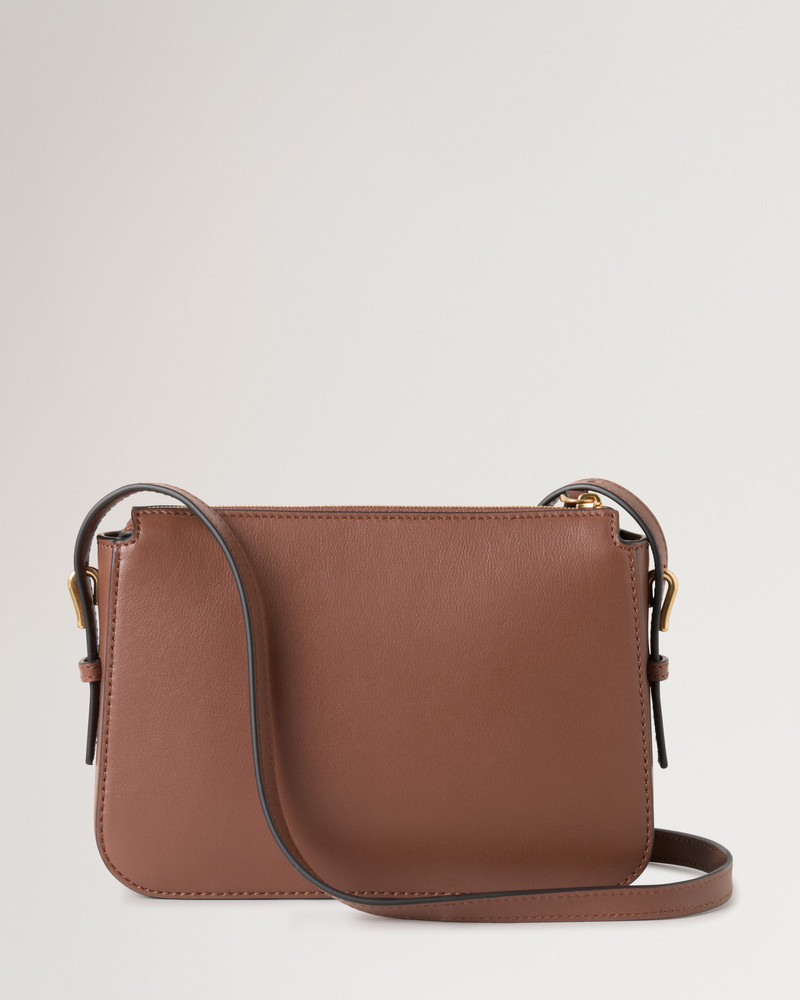 Clovelly Pouch Bright Oak Micro Classic Grain 3