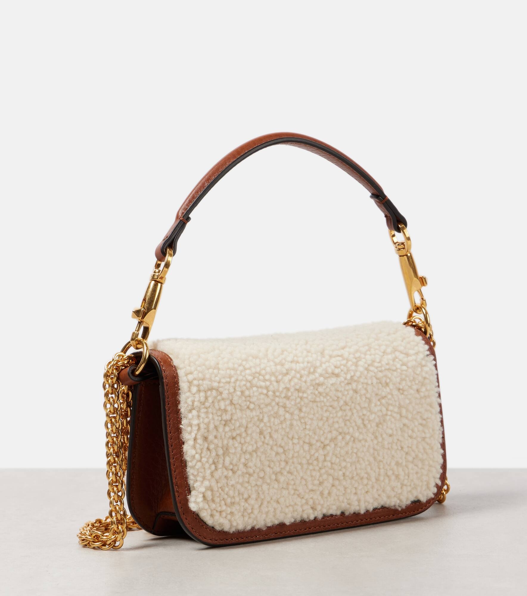 Locò Small shearling and leather shoulder bag - 4