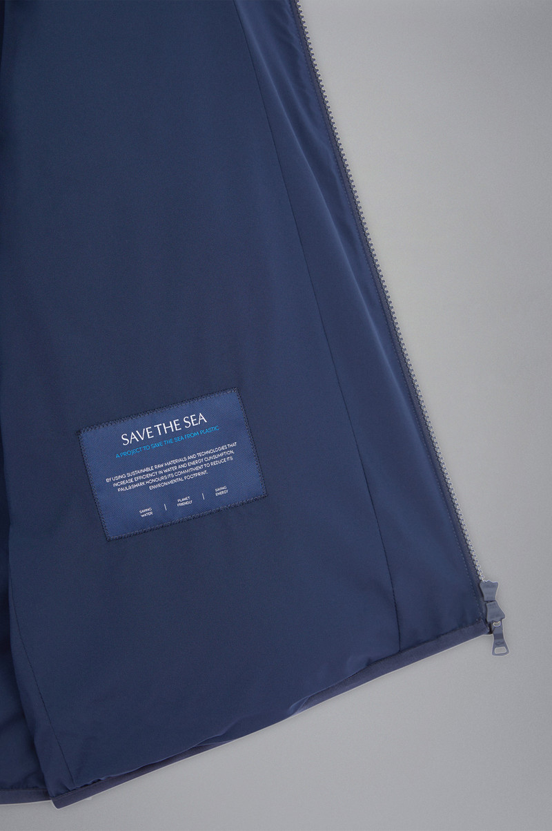 FLEECE WITH CONSTRASTING SHARK PATTERN INSERT 6