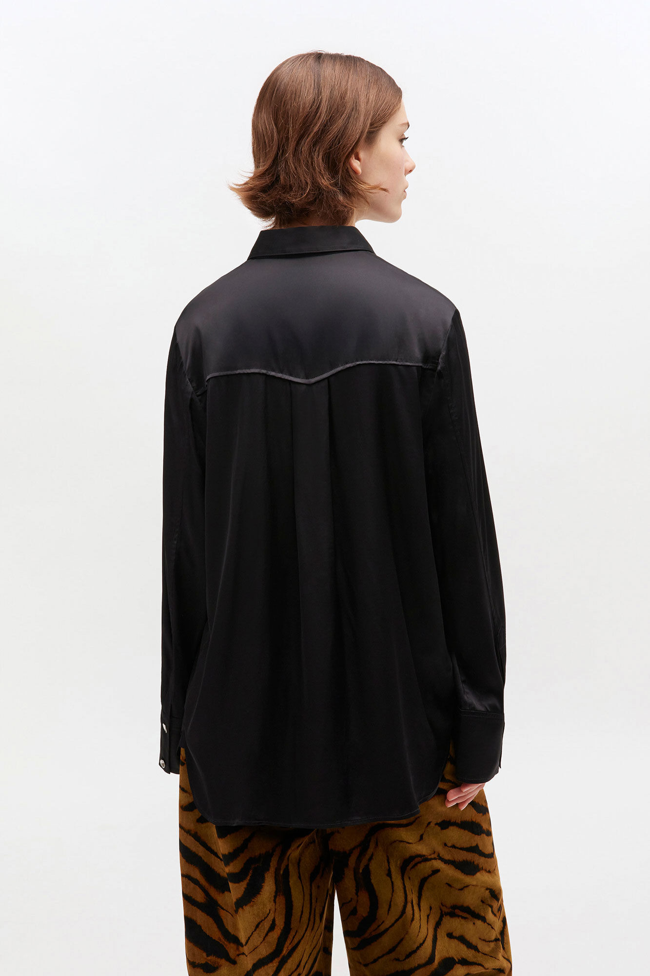 BLACK CIRCLE COLLAR SHIRT - 4