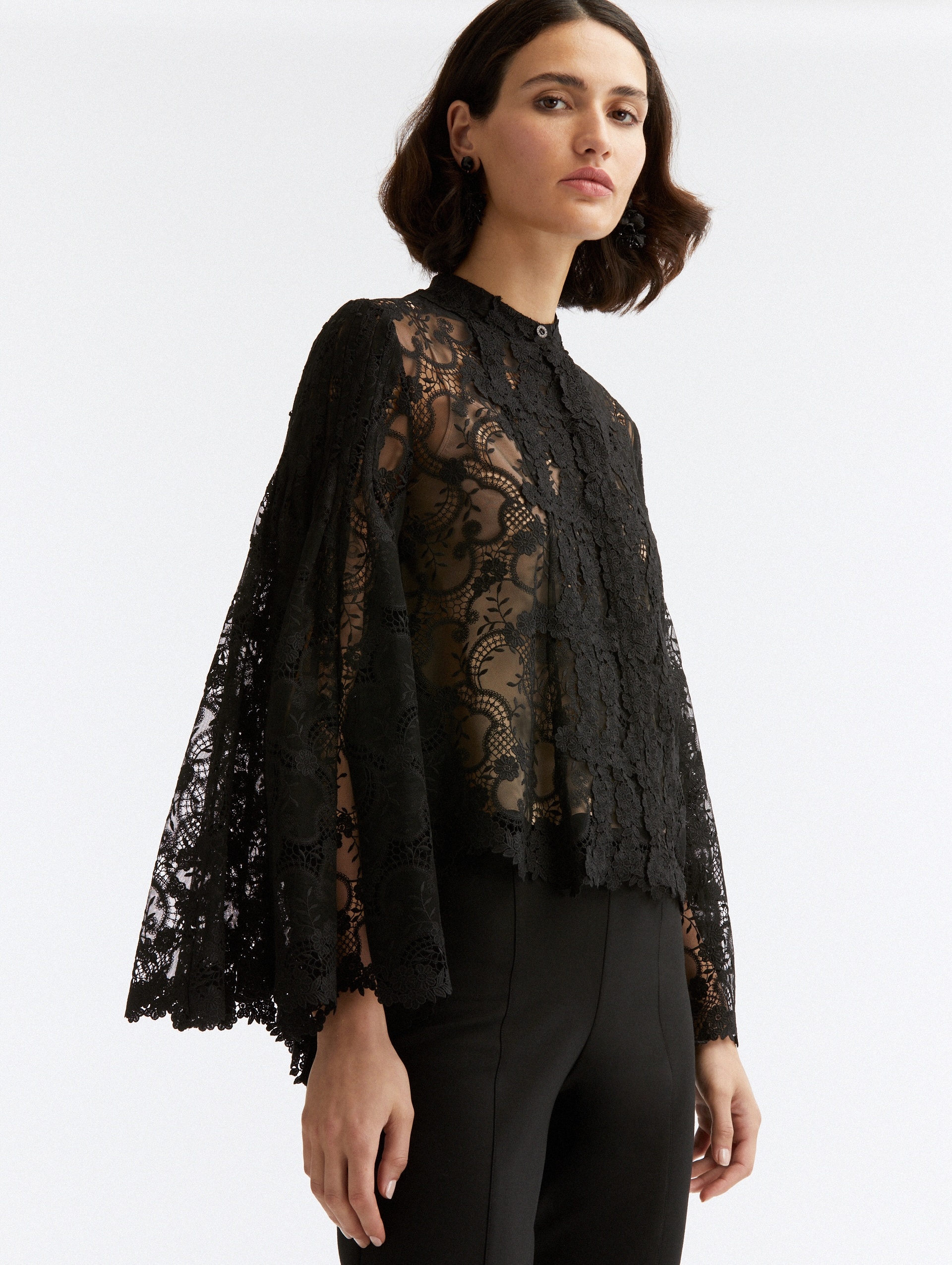 BRACELET SLEEVE GEO FLORAL LACE BLOUSE - 5