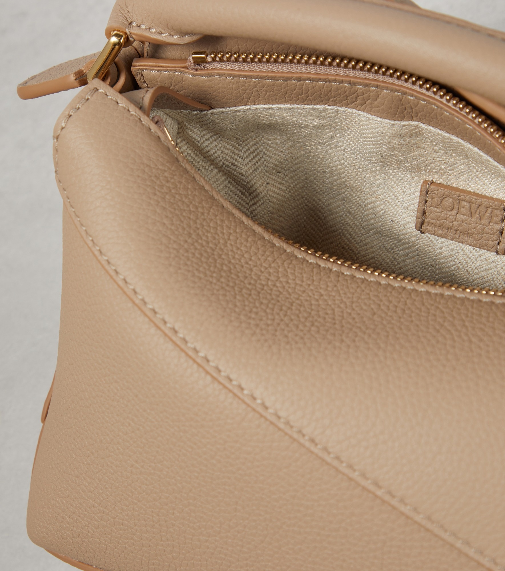 Puzzle Edge Mini leather shoulder bag - 3