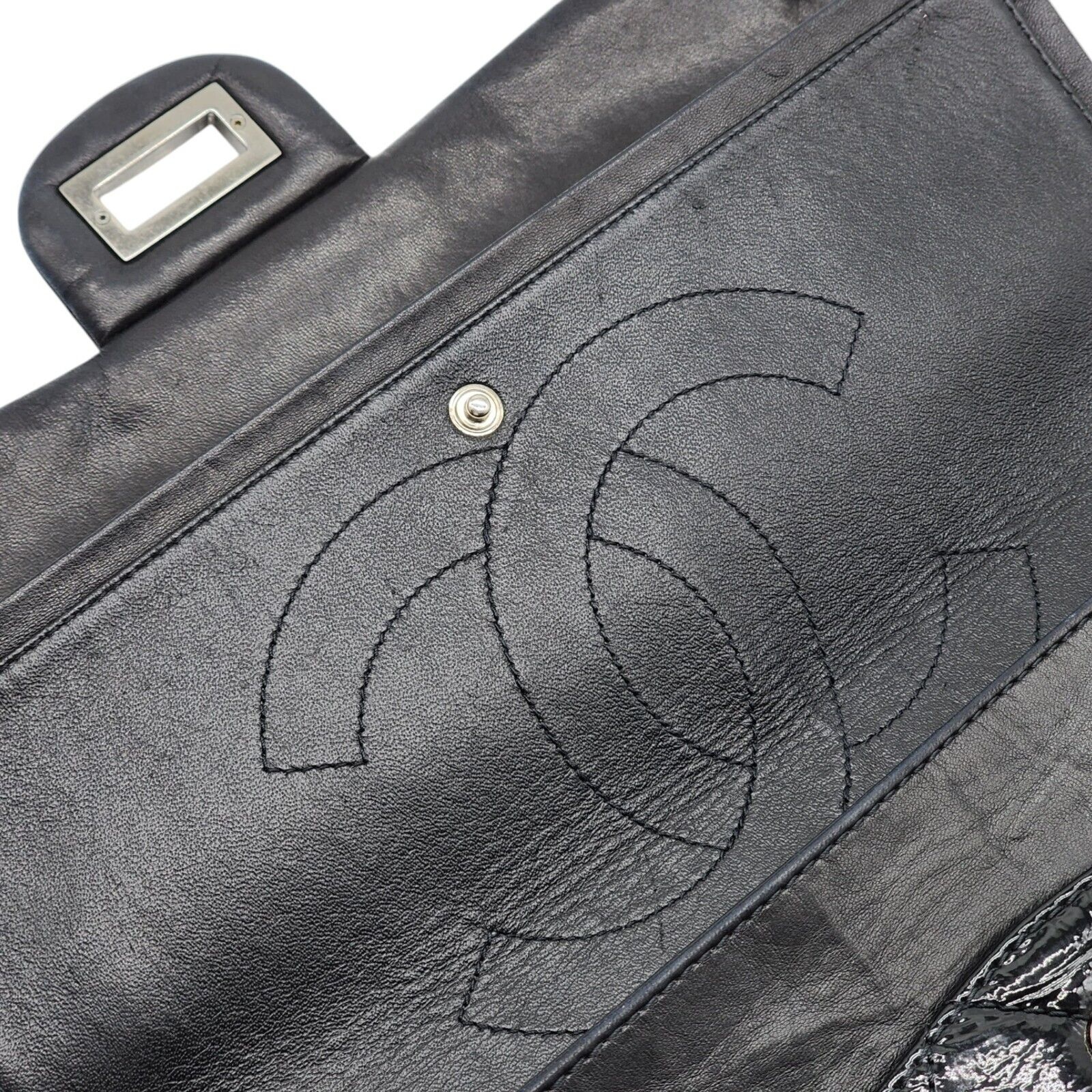 Chanel Classic 2.55 Reissue Jumbo Double Flap Bag - Quilted Patent Leather Black - 10
