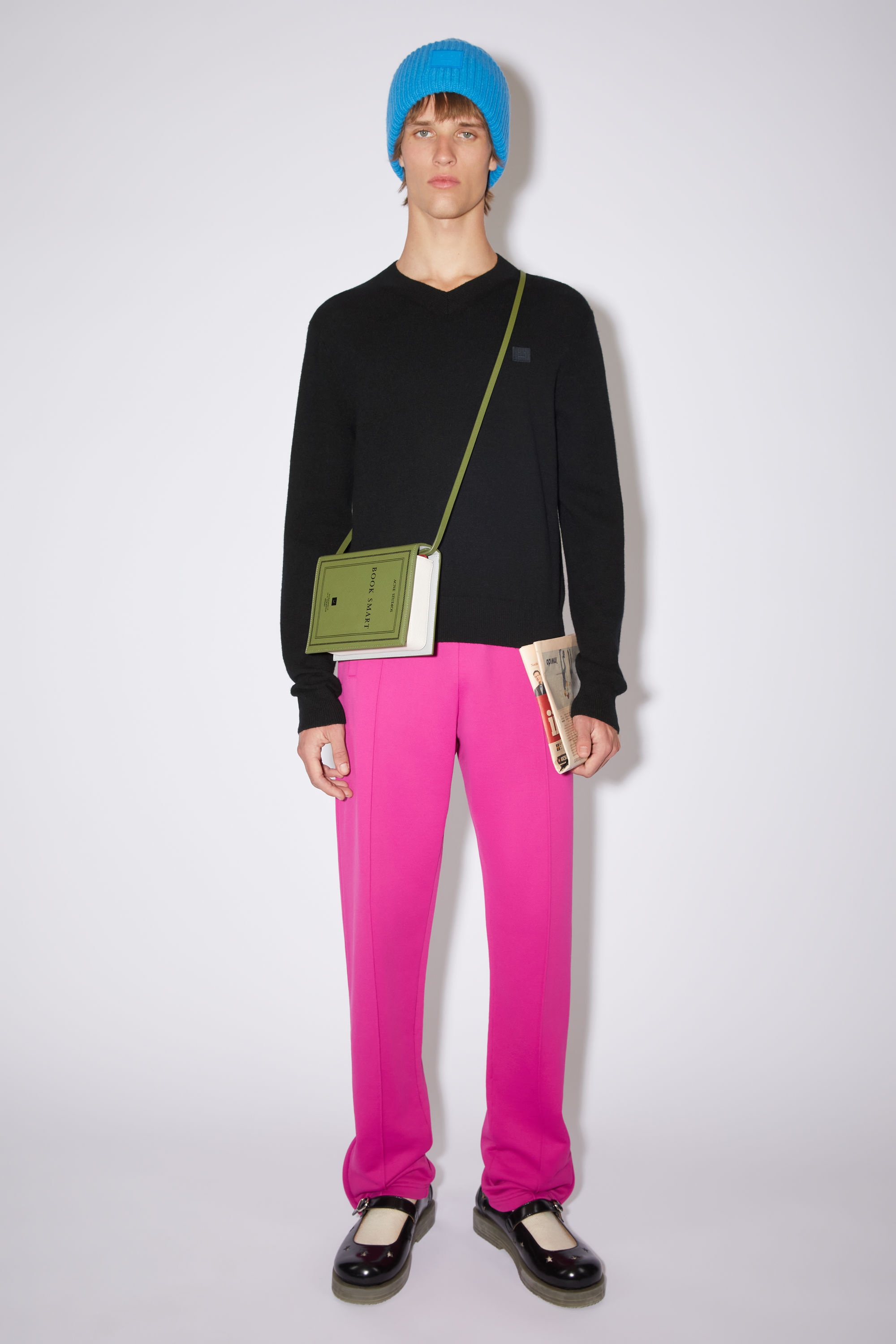 Wool v-neck sweater - Black - 2