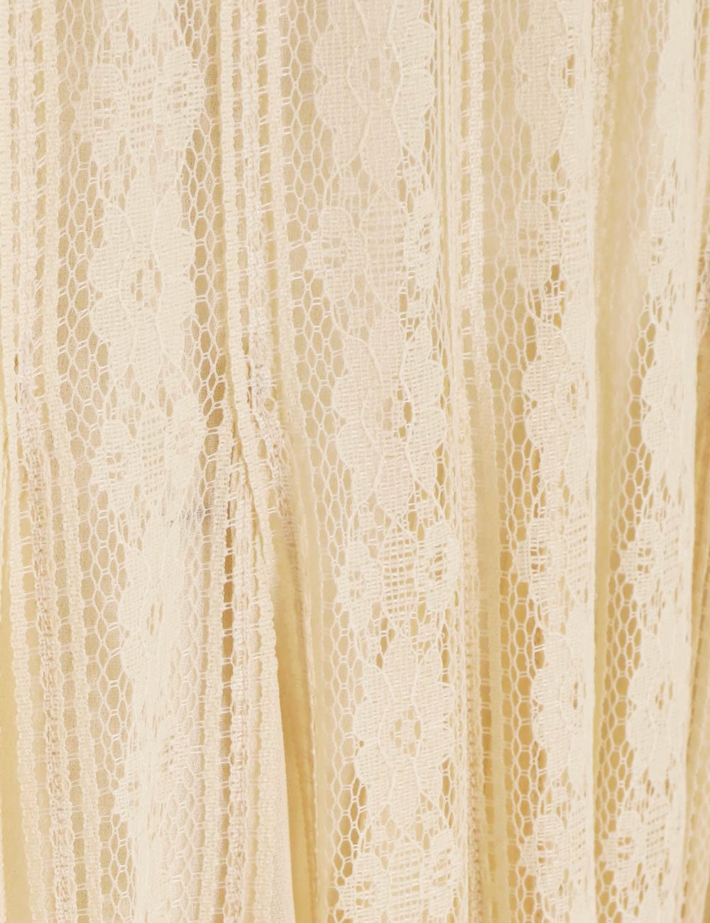 WONDERLAND LACE VENT SKIRT - 6