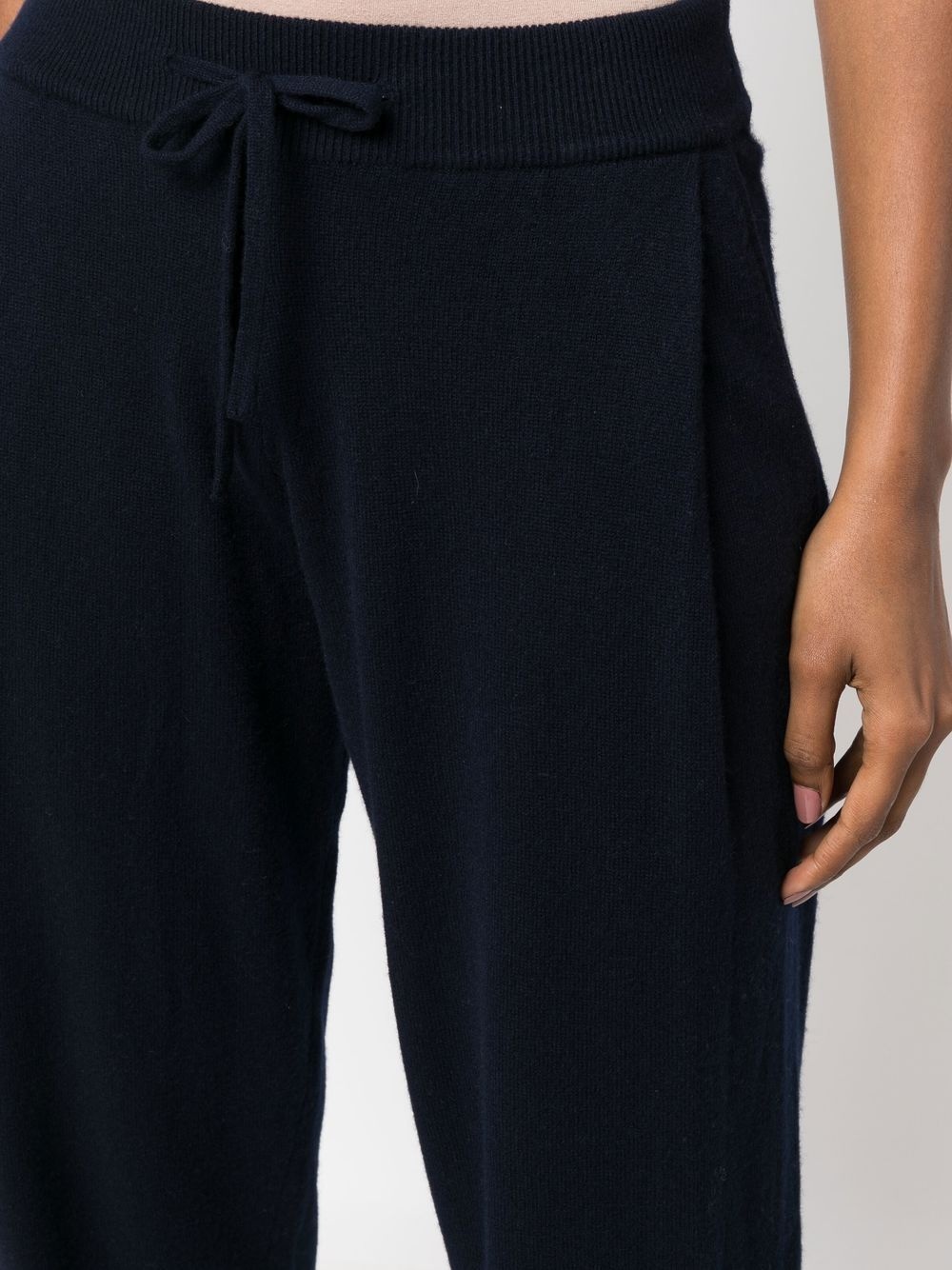 drawstring tapered cashmere trousers - 5