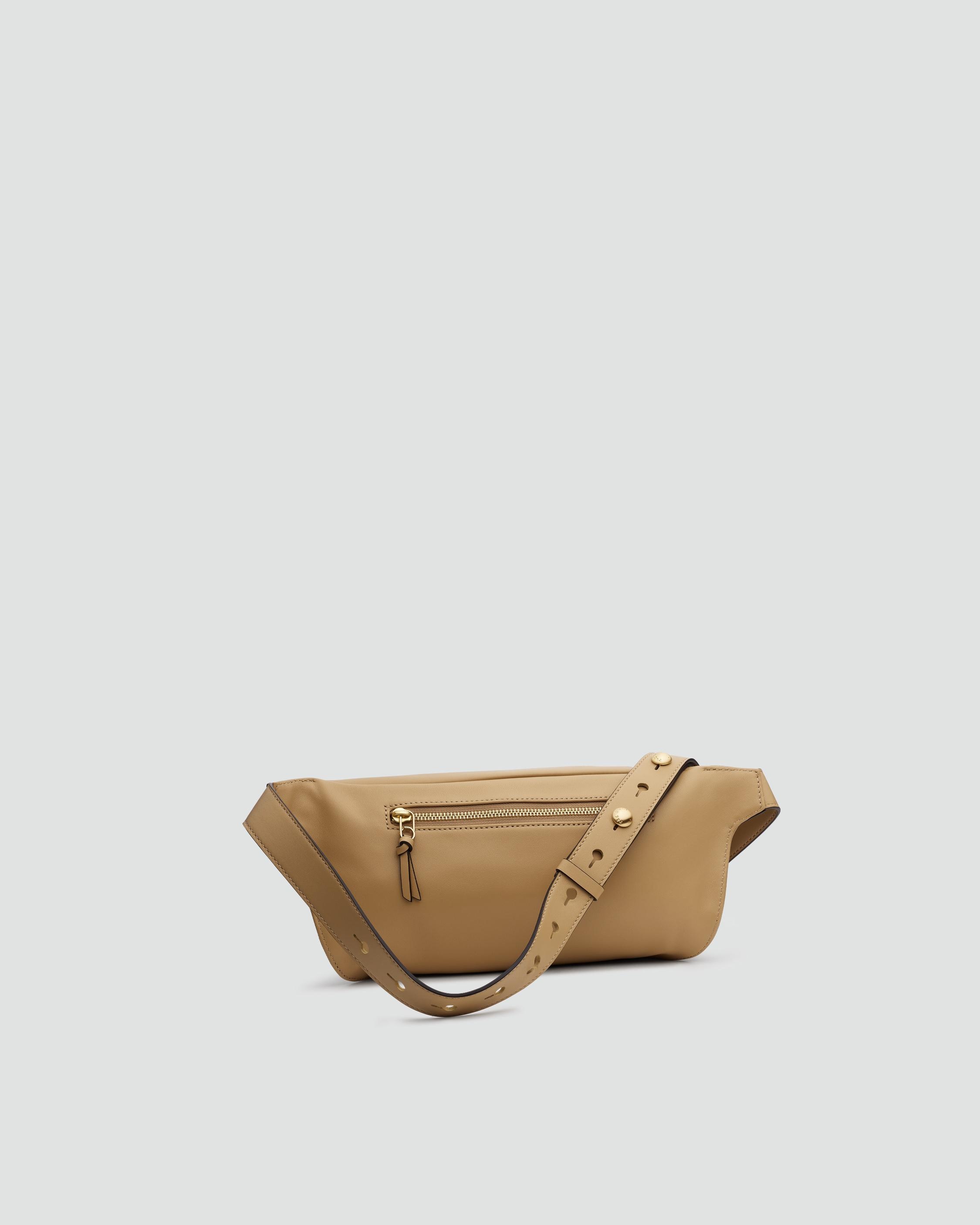 Commuter Fanny Pack - Leather
Small Fanny Pack - 3