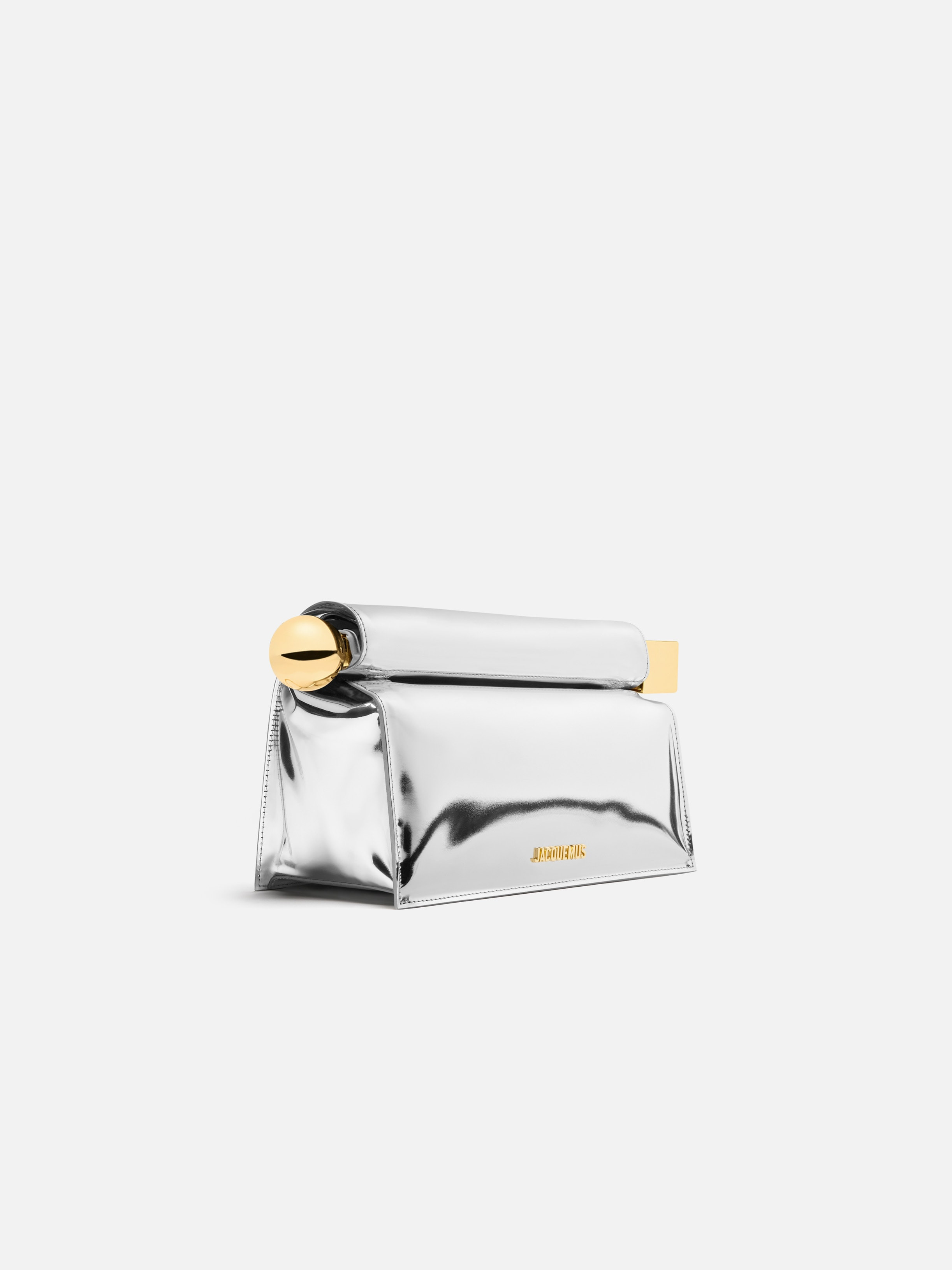 The Rond Carré clutch - 2