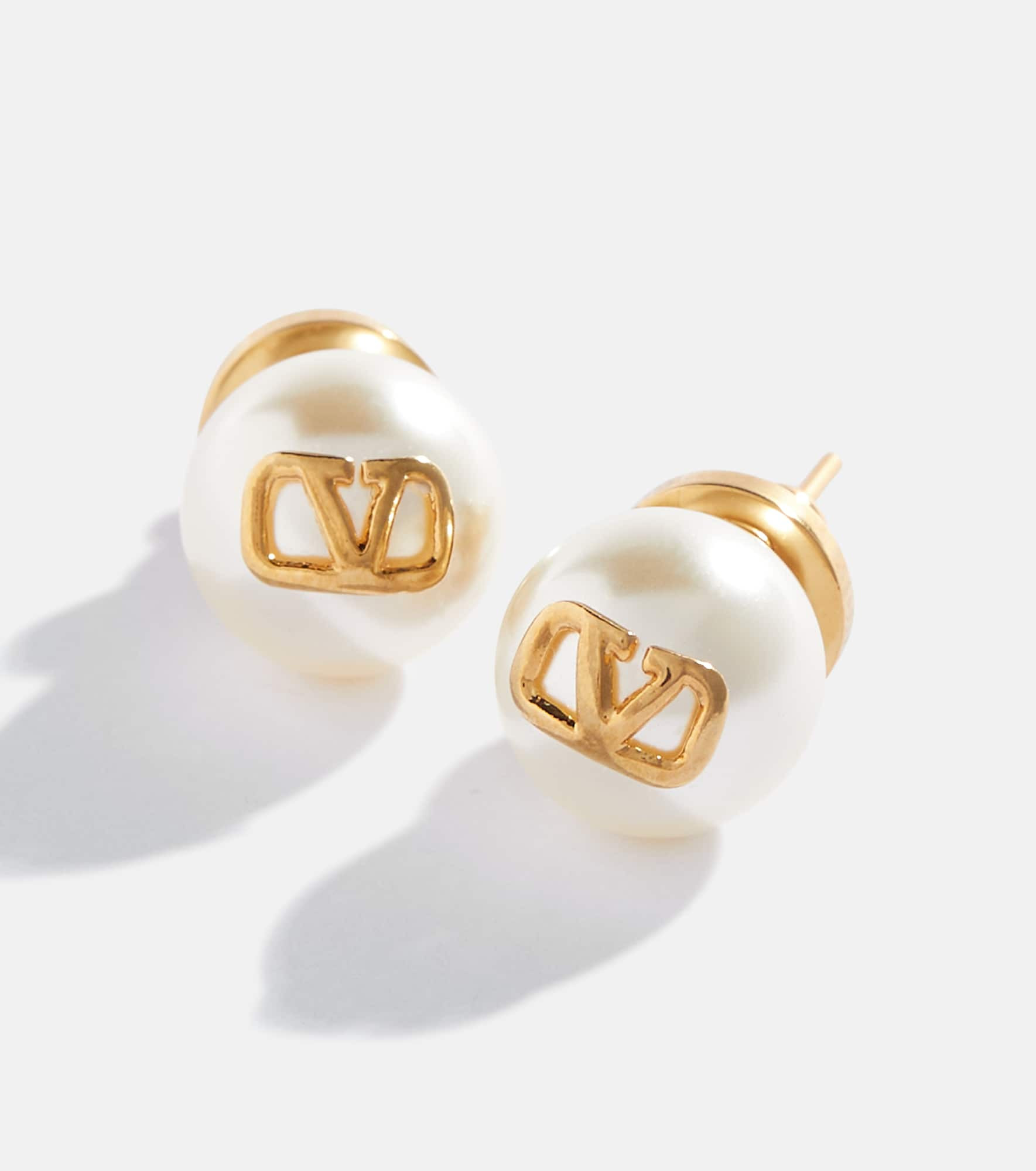 VLogo faux pearl earrings - 4