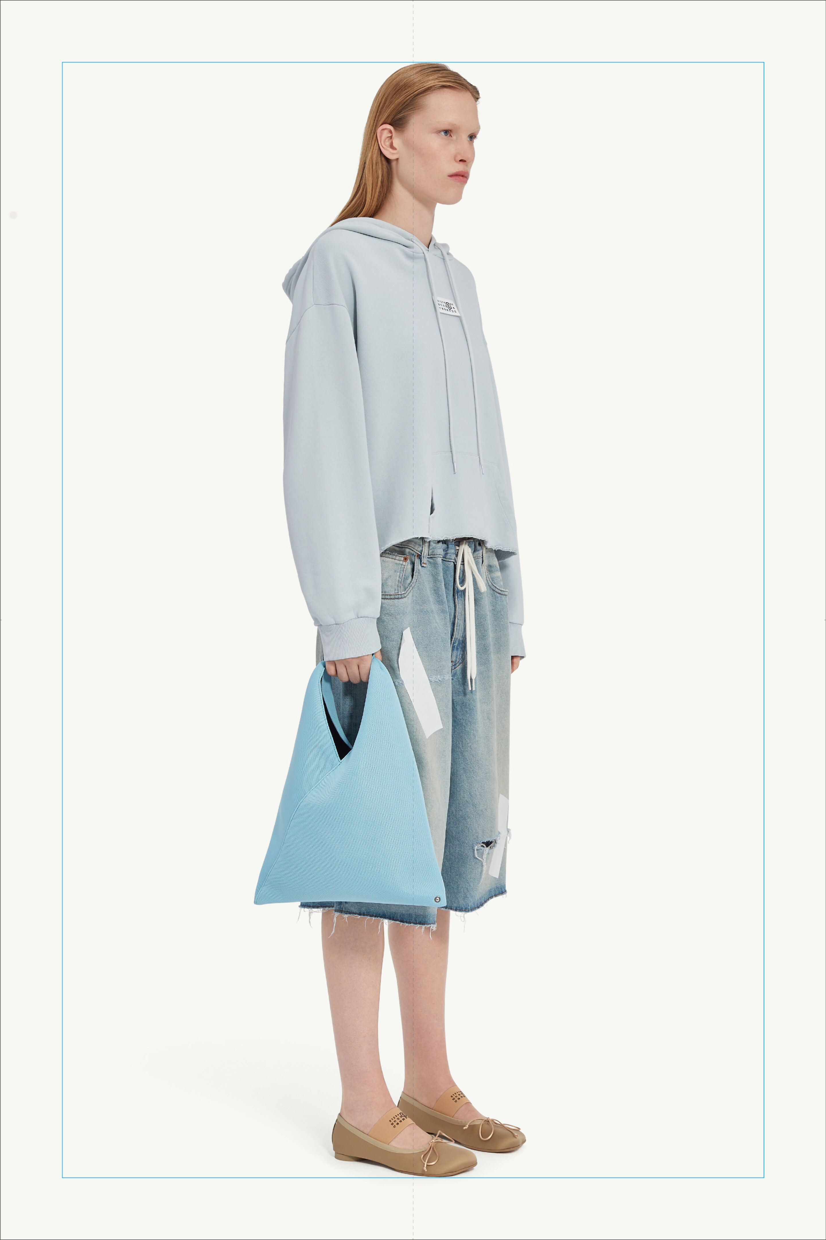 Hooded sweatshirt - 3