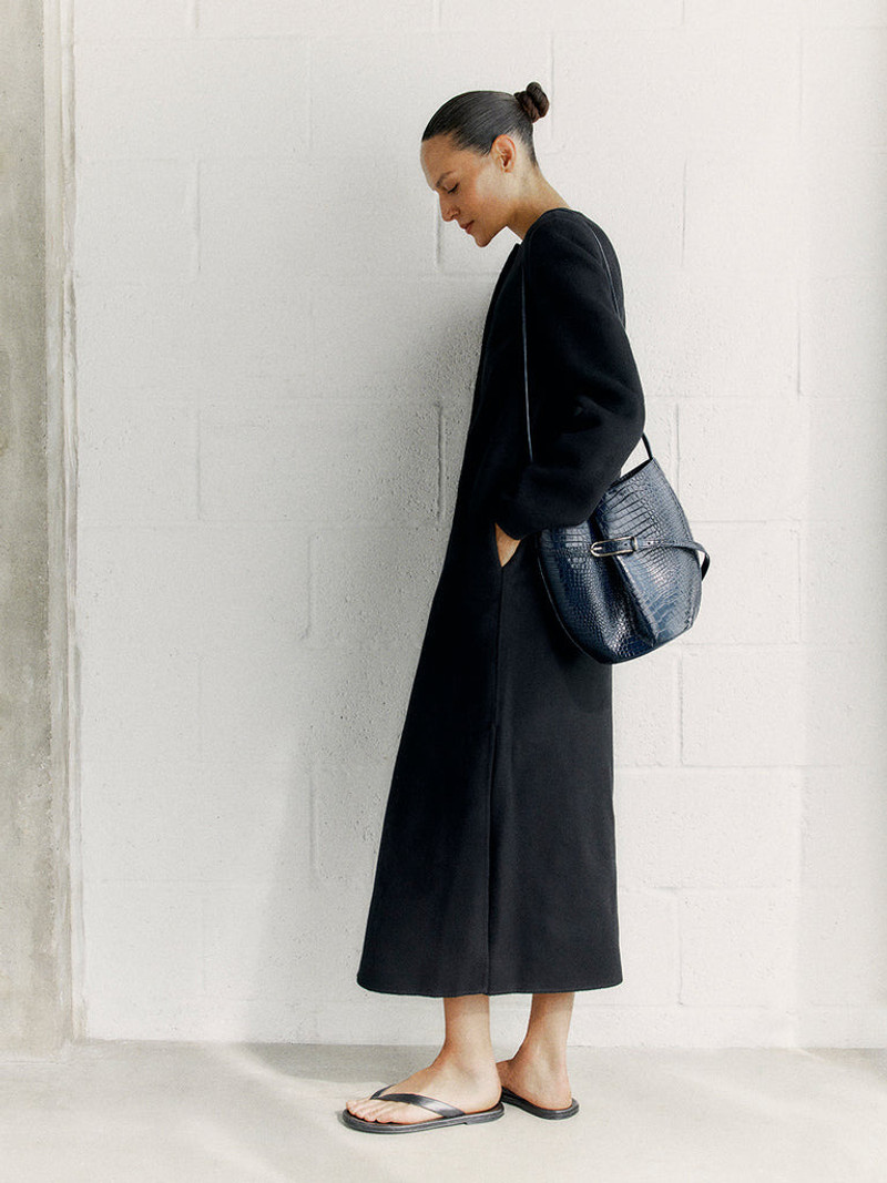 Liffner BELTED BUCKET BAG NAVY CROC outlook