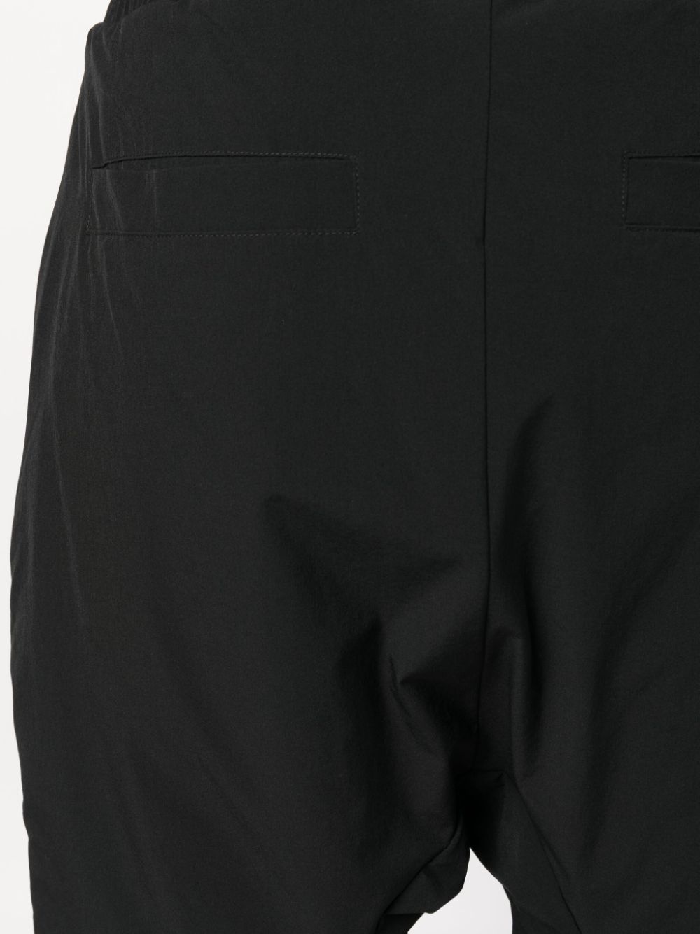 elasticated-waist drop-crotch shorts - 5