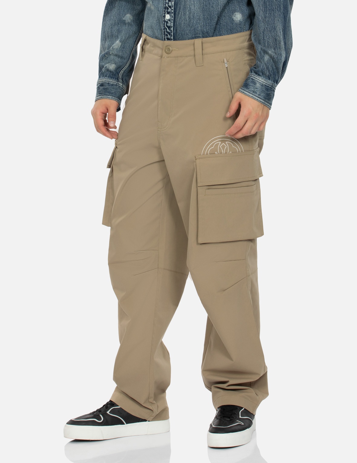KAMON AND SEAGULL EMBROIDERY LOOSE FIT CARGO PANTS - 7