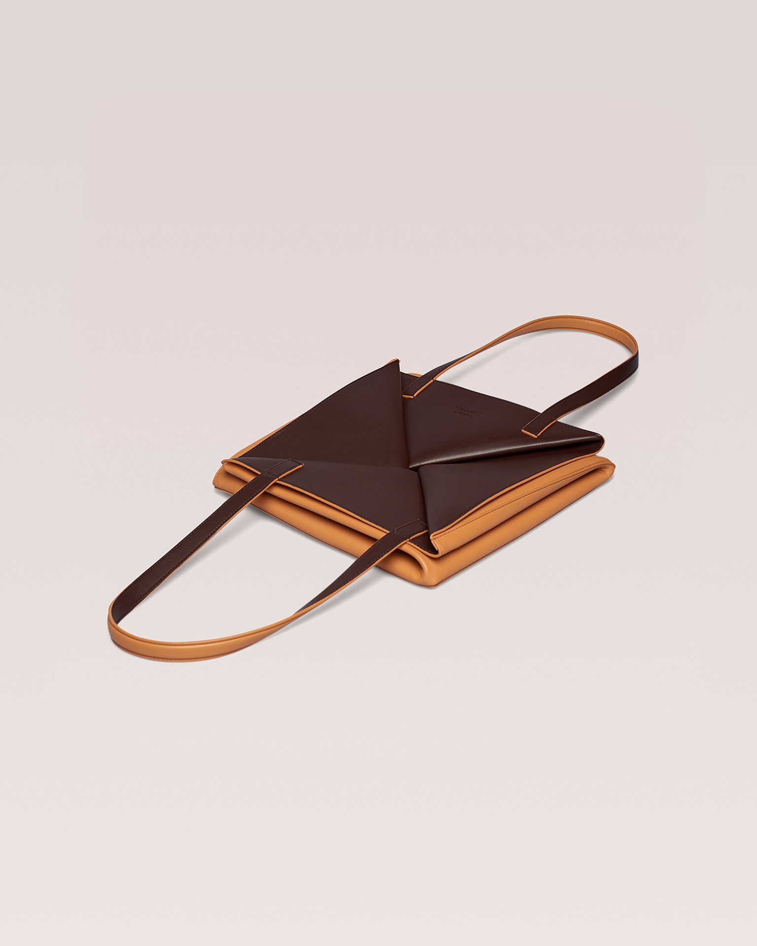THE ORIGAMI TOTE - Alt-nappa tote - Nude/dark brown - 2