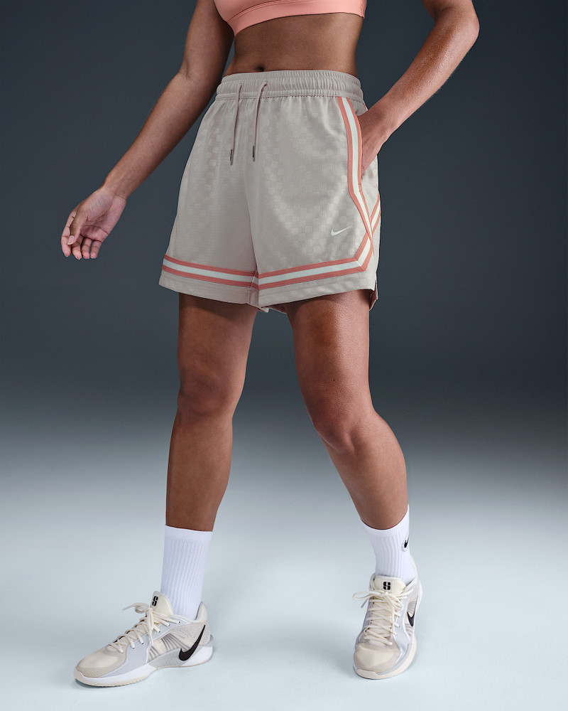 Nike Nike Crossover Women's Dri-FIT Basketball Shorts outlook