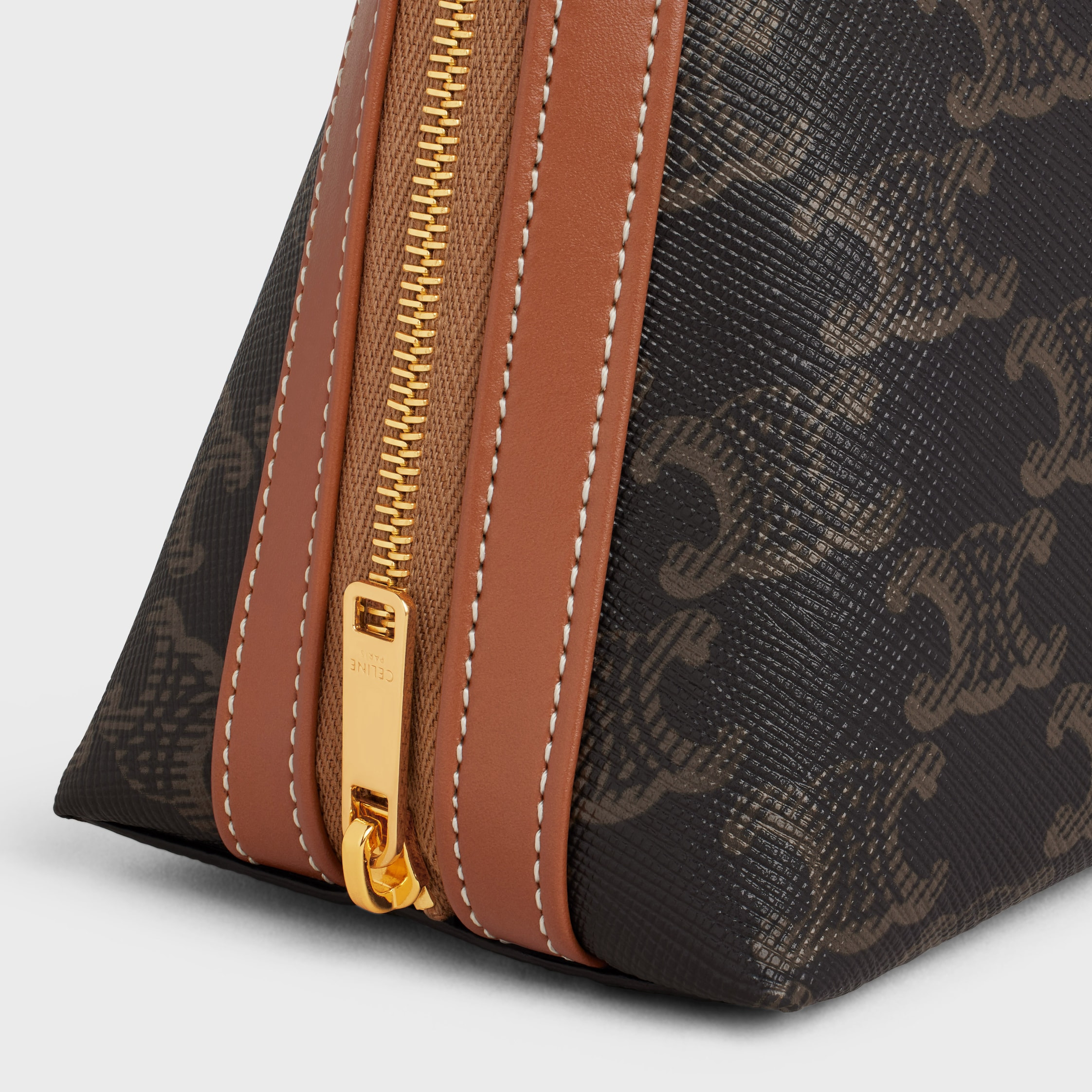 MEDIUM COSMETIC POUCH IN TRIOMPHE CANVAS AND CALFSKIN - 4