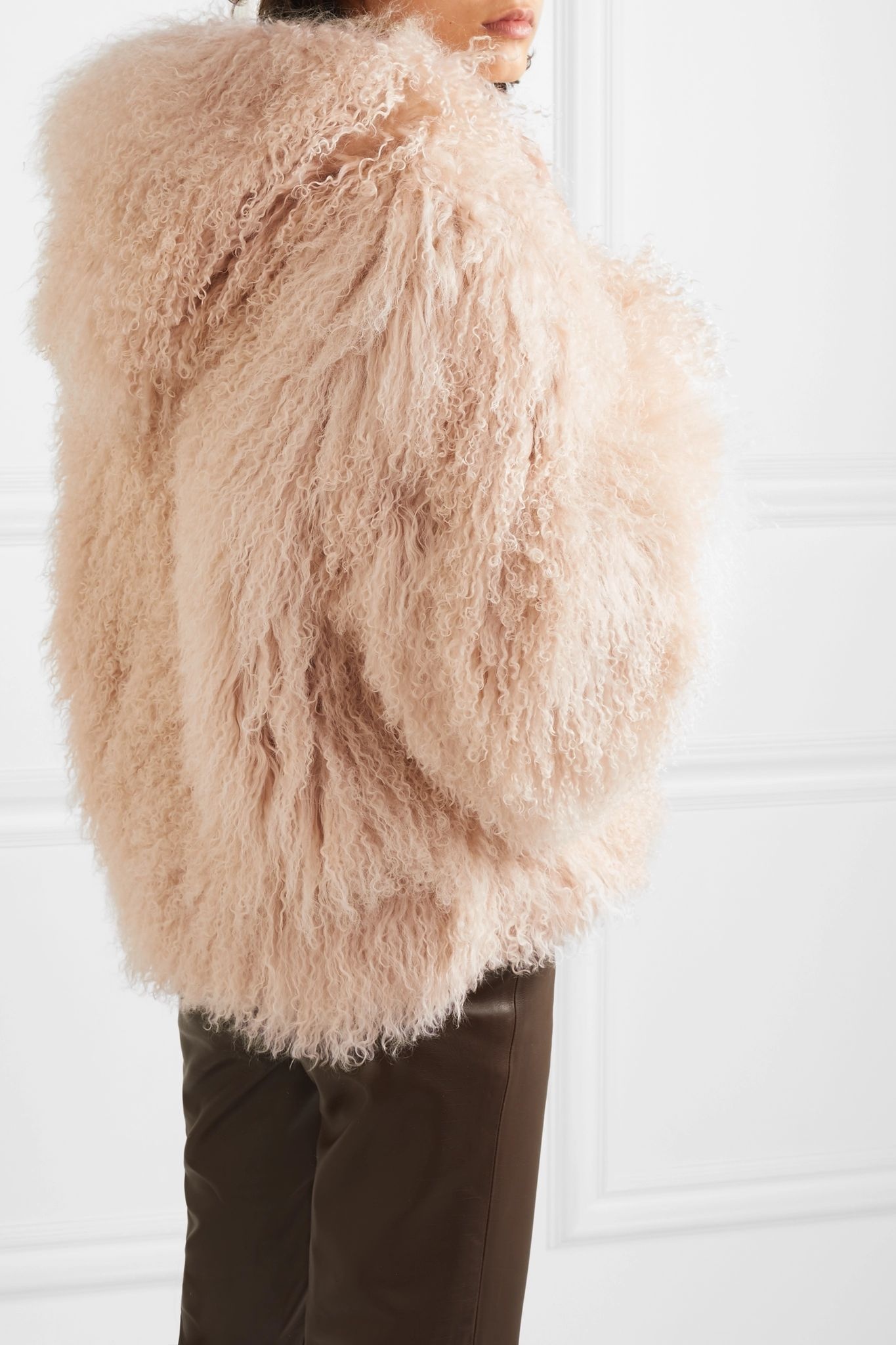 Oversized hooded shearling coat - 4